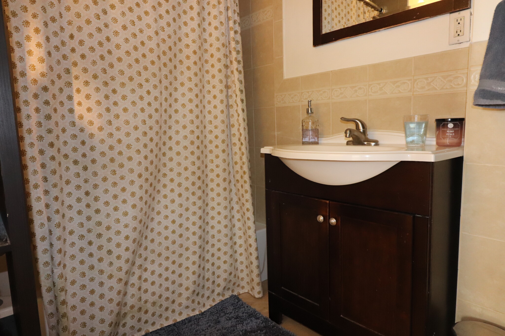 3 bed, 1 bath apartment for rent at 18 Homer St Unit 3, Brookline — photo 9 of 12