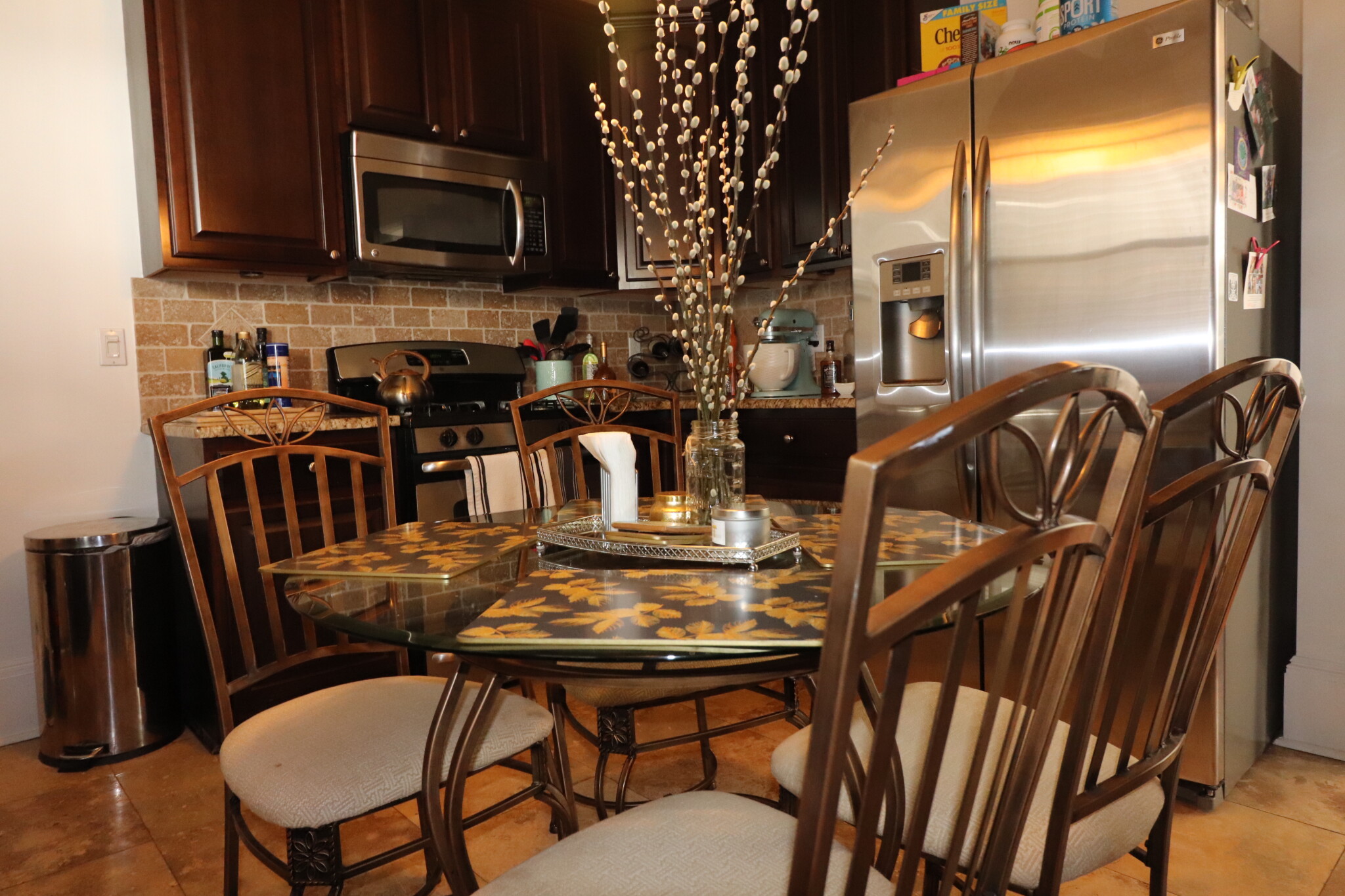 3 bed, 1 bath apartment for rent at 18 Homer St Unit 3, Brookline — photo 4 of 12