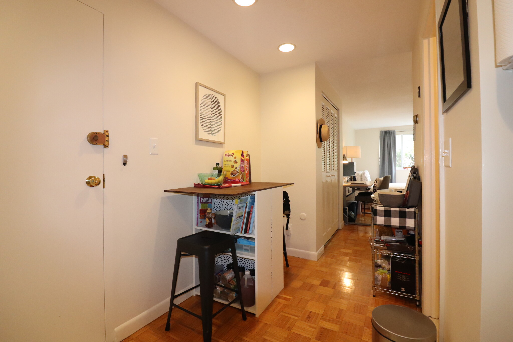 Studio bed, 1 bath apartment for rent at 81 Green St Unit 12A, Coolidge Corner — photo 6 of 7