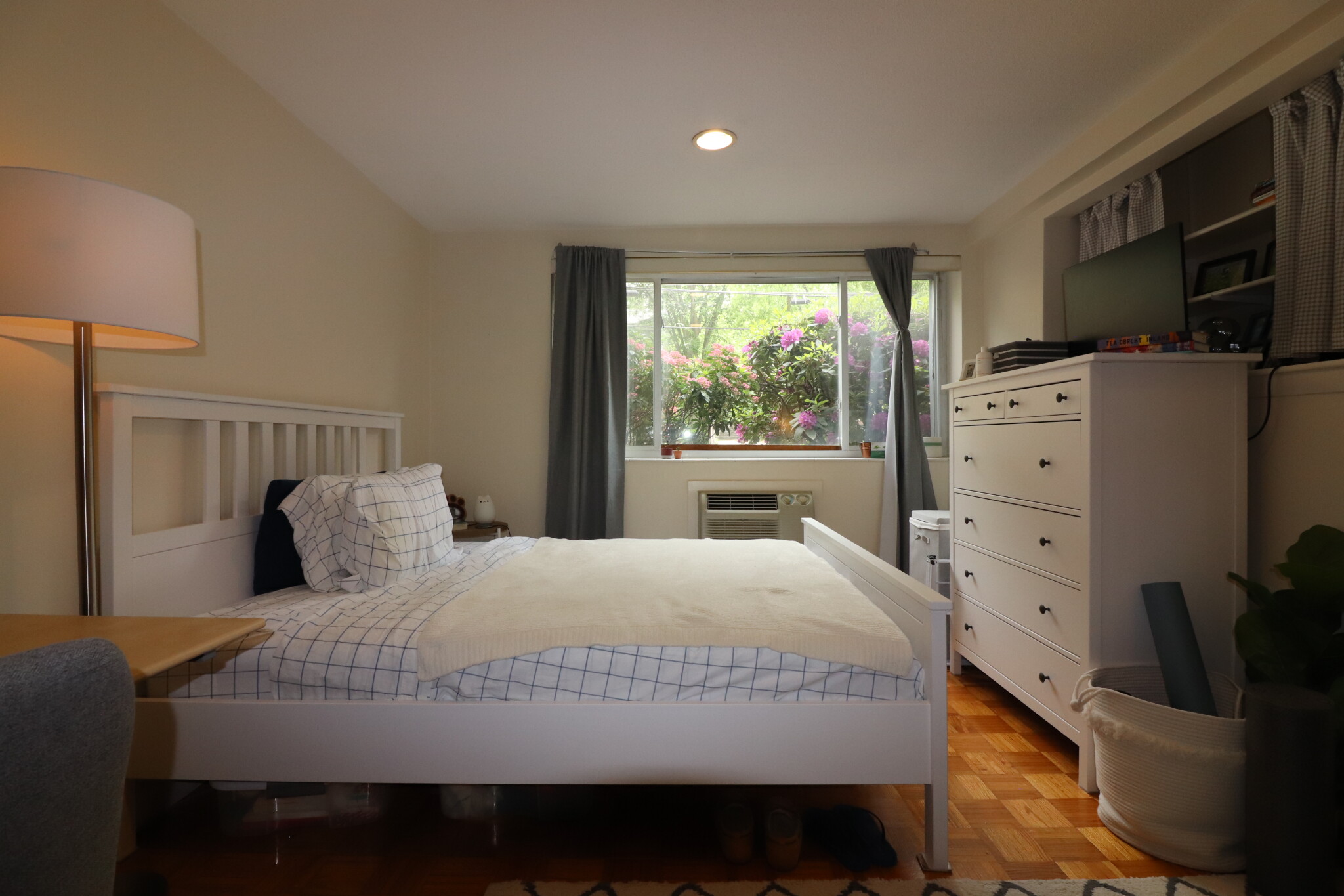 Studio bed, 1 bath apartment for rent at 81 Green St Unit 12A, Coolidge Corner — photo 4 of 7
