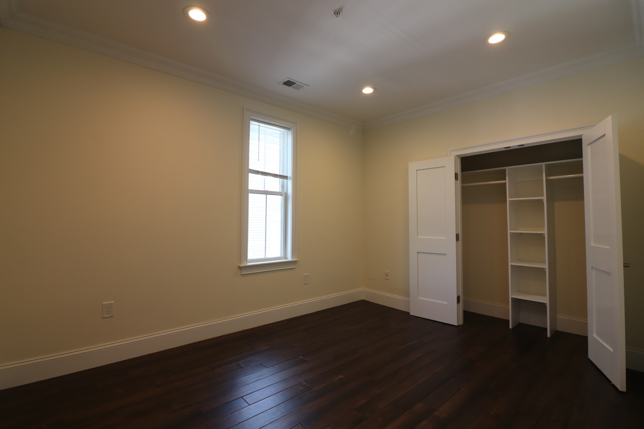 140 Minden St, Jamaica Plain