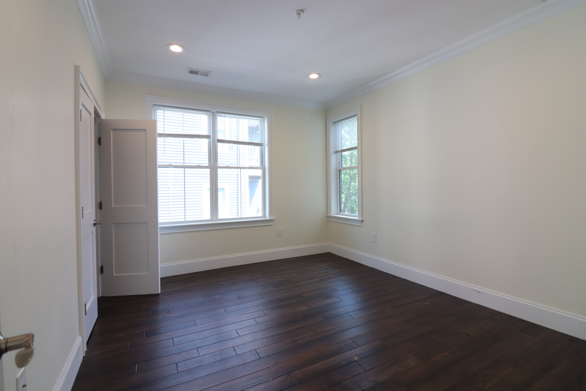 140 Minden St, Jamaica Plain