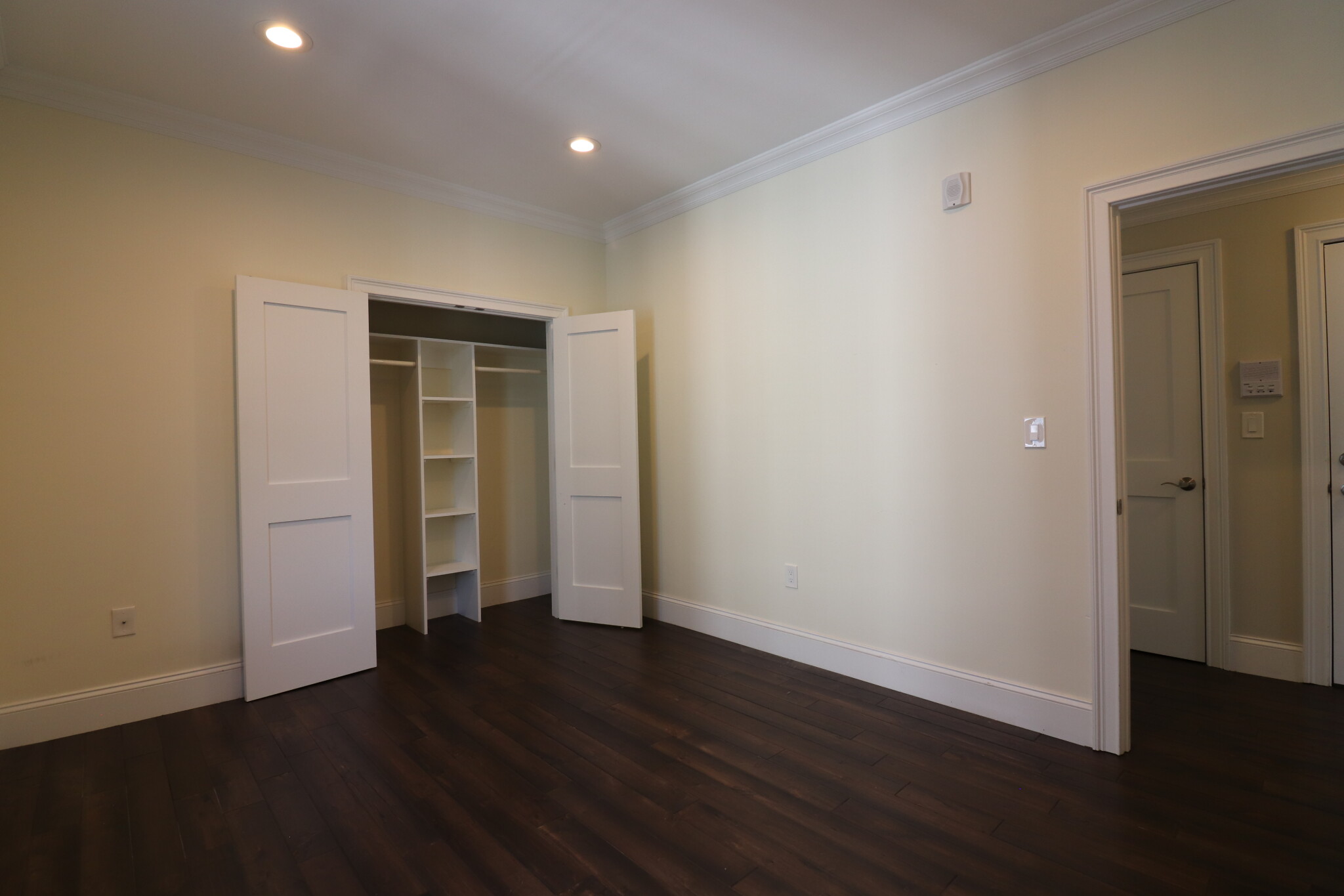 140 Minden St, Jamaica Plain