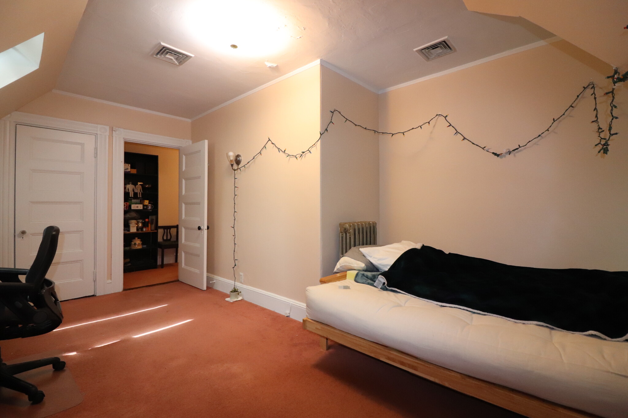 1 bed, 1 bath apartment for rent at 20 Stedman St Unit 3, Coolidge Corner — photo 8 of 10