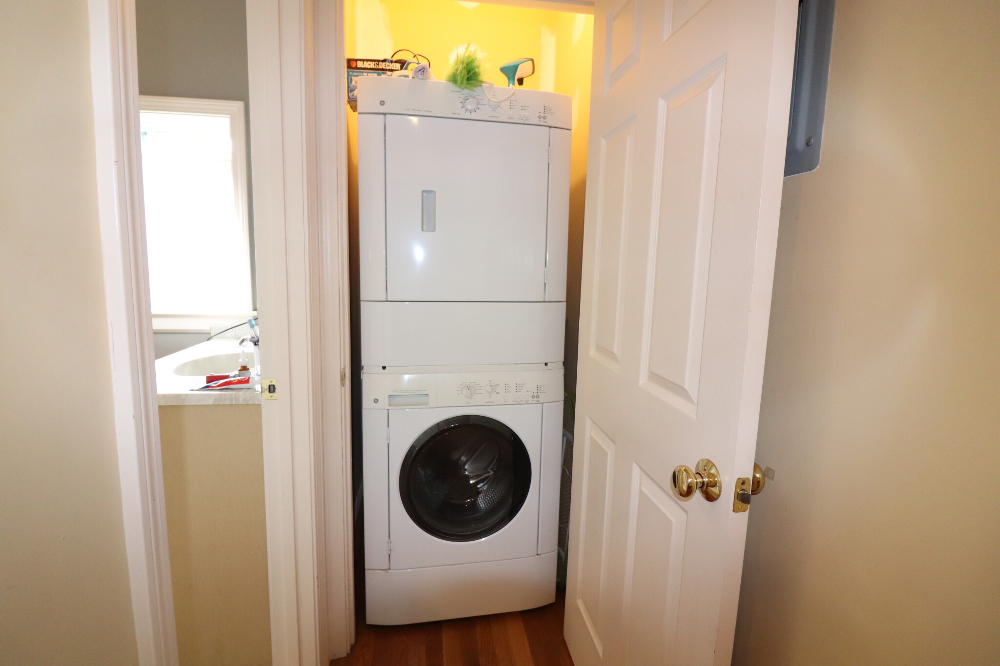 2 bed, 1.5 bath apartment for rent at 8 Oakland St Unit 3, Inman Square — photo 14 of 17