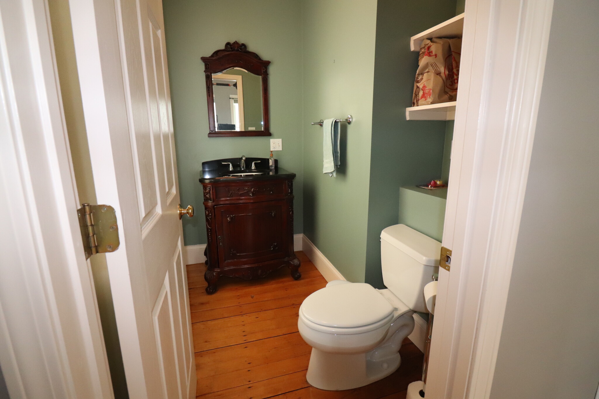 2 bed, 1.5 bath apartment for rent at 8 Oakland St Unit 3, Inman Square — photo 8 of 17