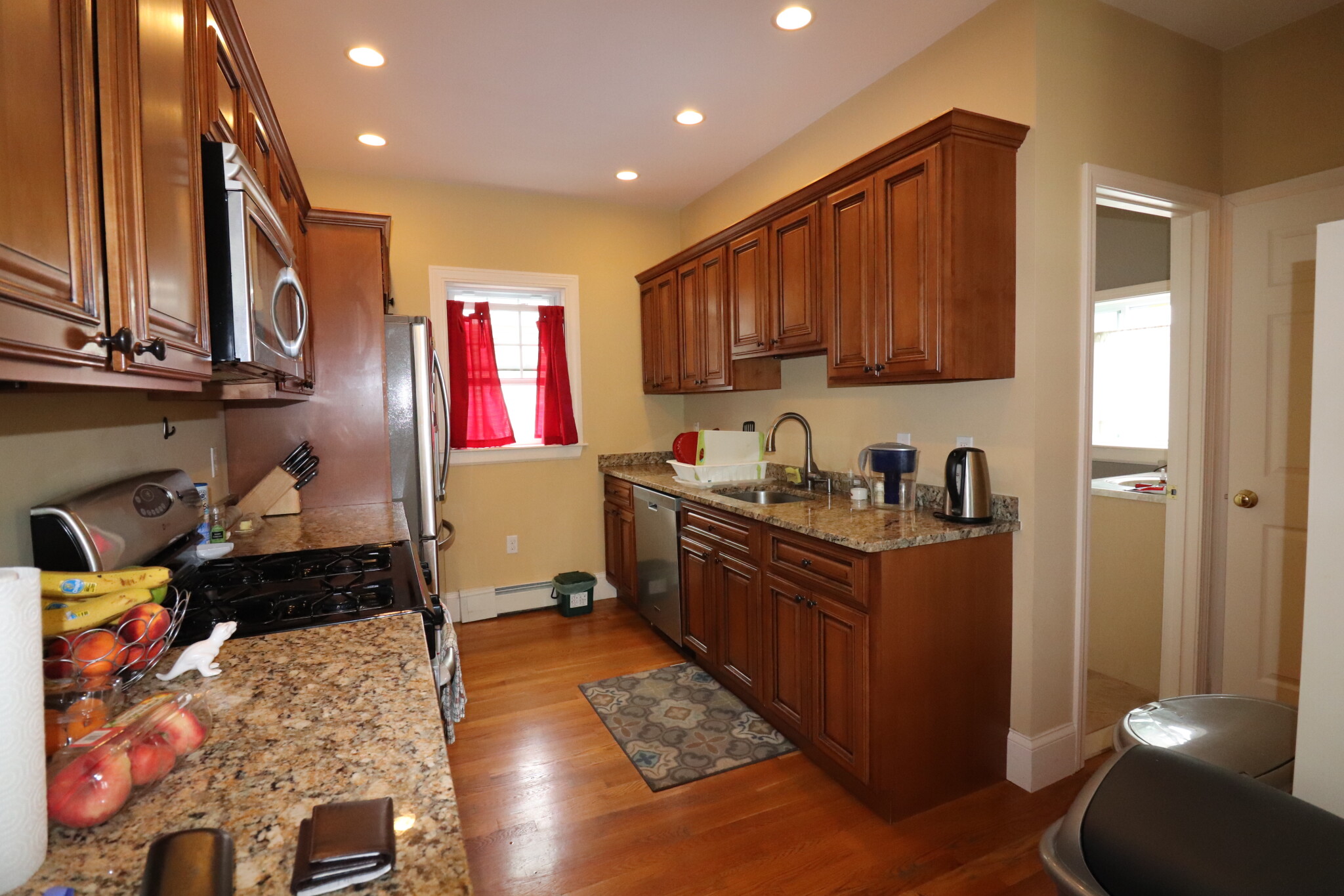 2 bed, 1.5 bath apartment for rent at 8 Oakland St Unit 3, Inman Square — photo 5 of 17