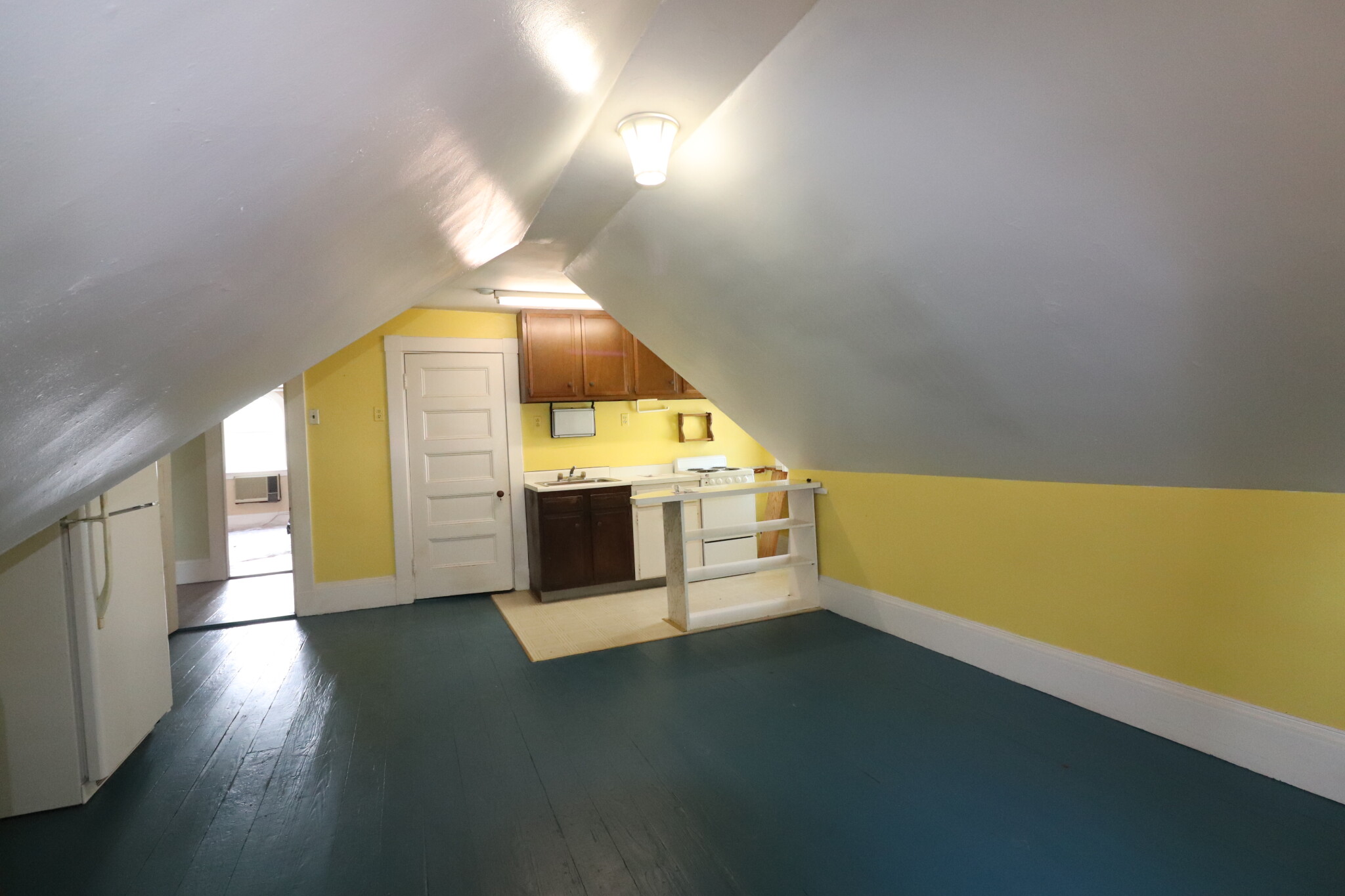 2 bed, 1 bath apartment for rent at 36 Columbia St Unit 3, Brookline — photo 4 of 14