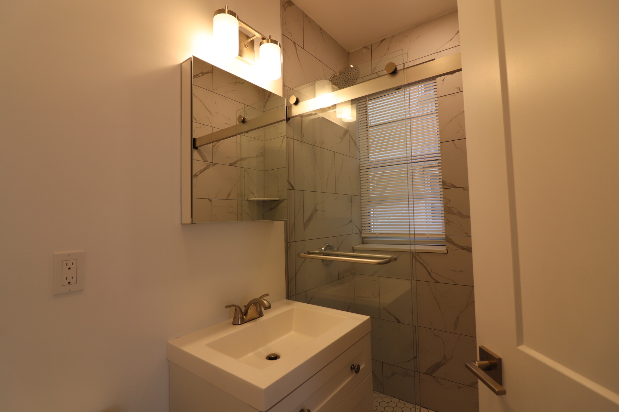 20 Queensberry St, Fenway