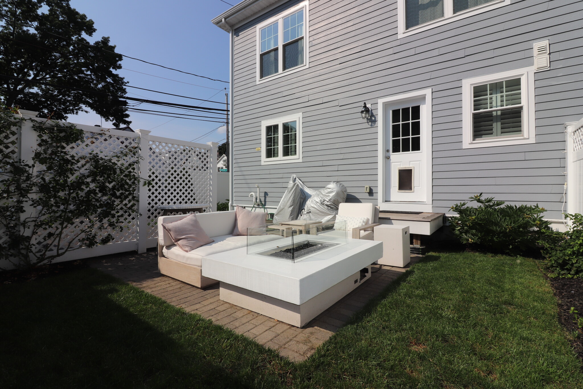 3 bed, 2.5 bath apartment for rent at 35 Wyvern St, Roslindale — photo 25 of 31