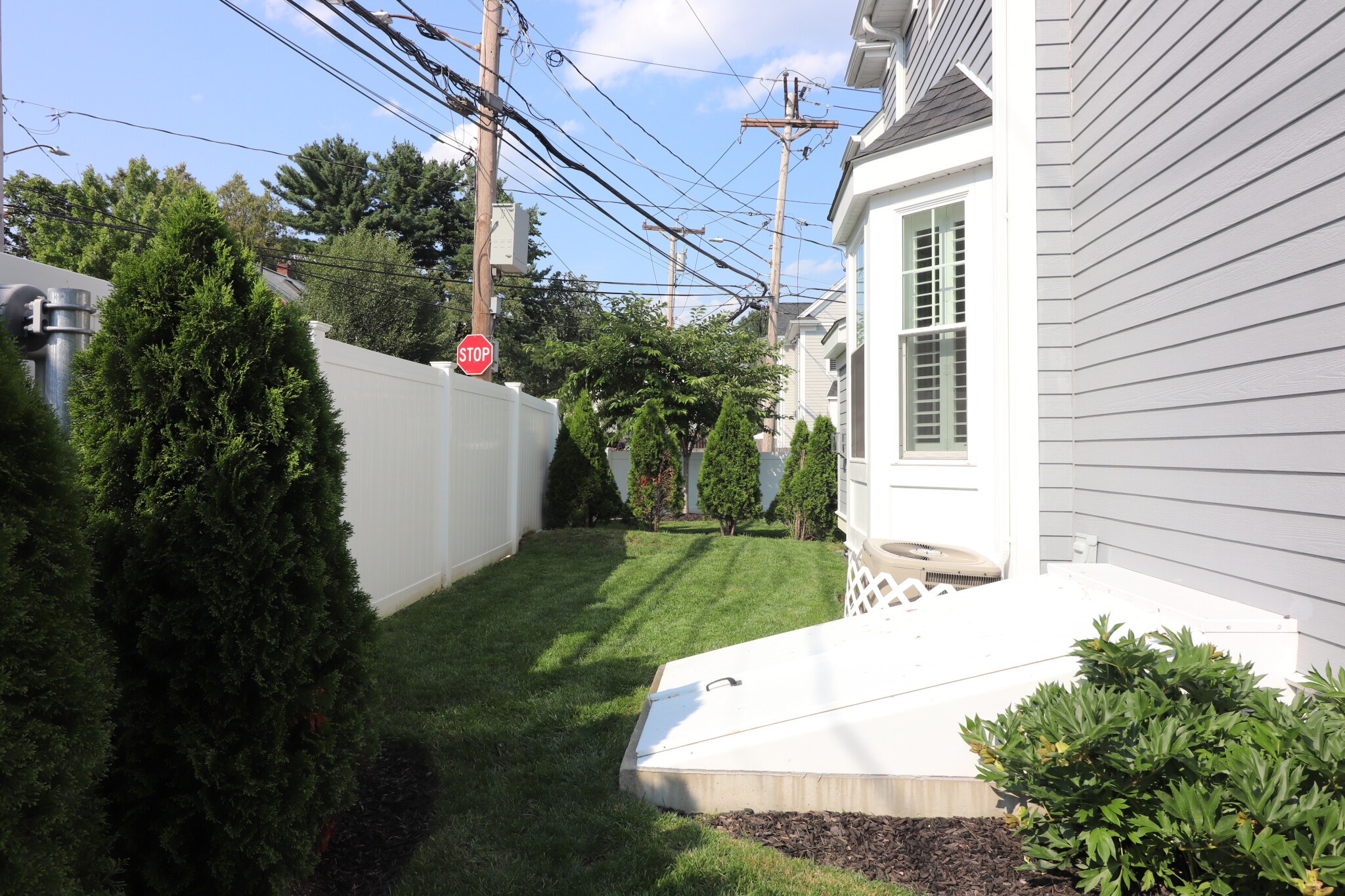 3 bed, 2.5 bath apartment for rent at 35 Wyvern St, Roslindale — photo 27 of 31