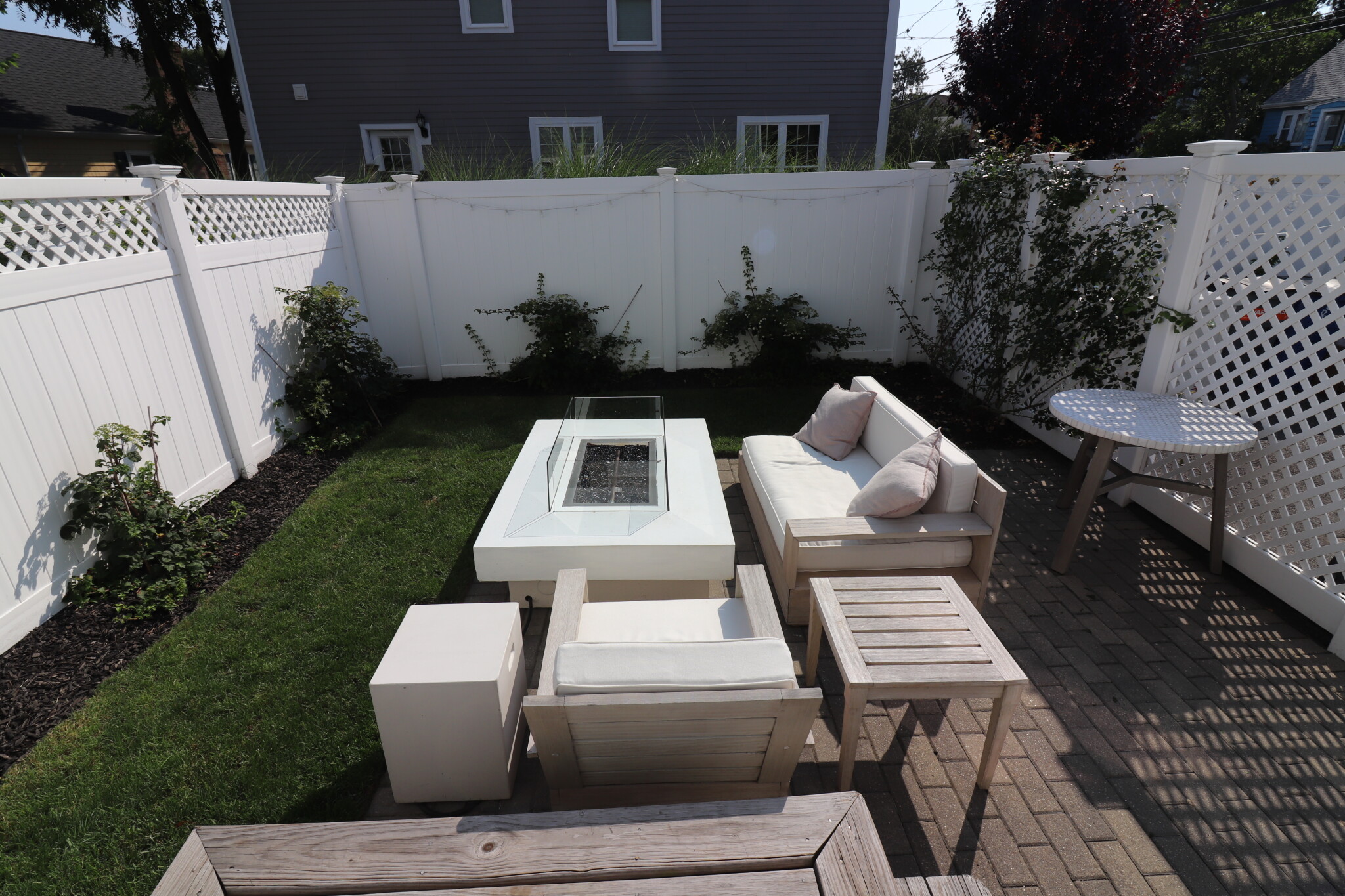 3 bed, 2.5 bath apartment for rent at 35 Wyvern St, Roslindale — photo 24 of 31