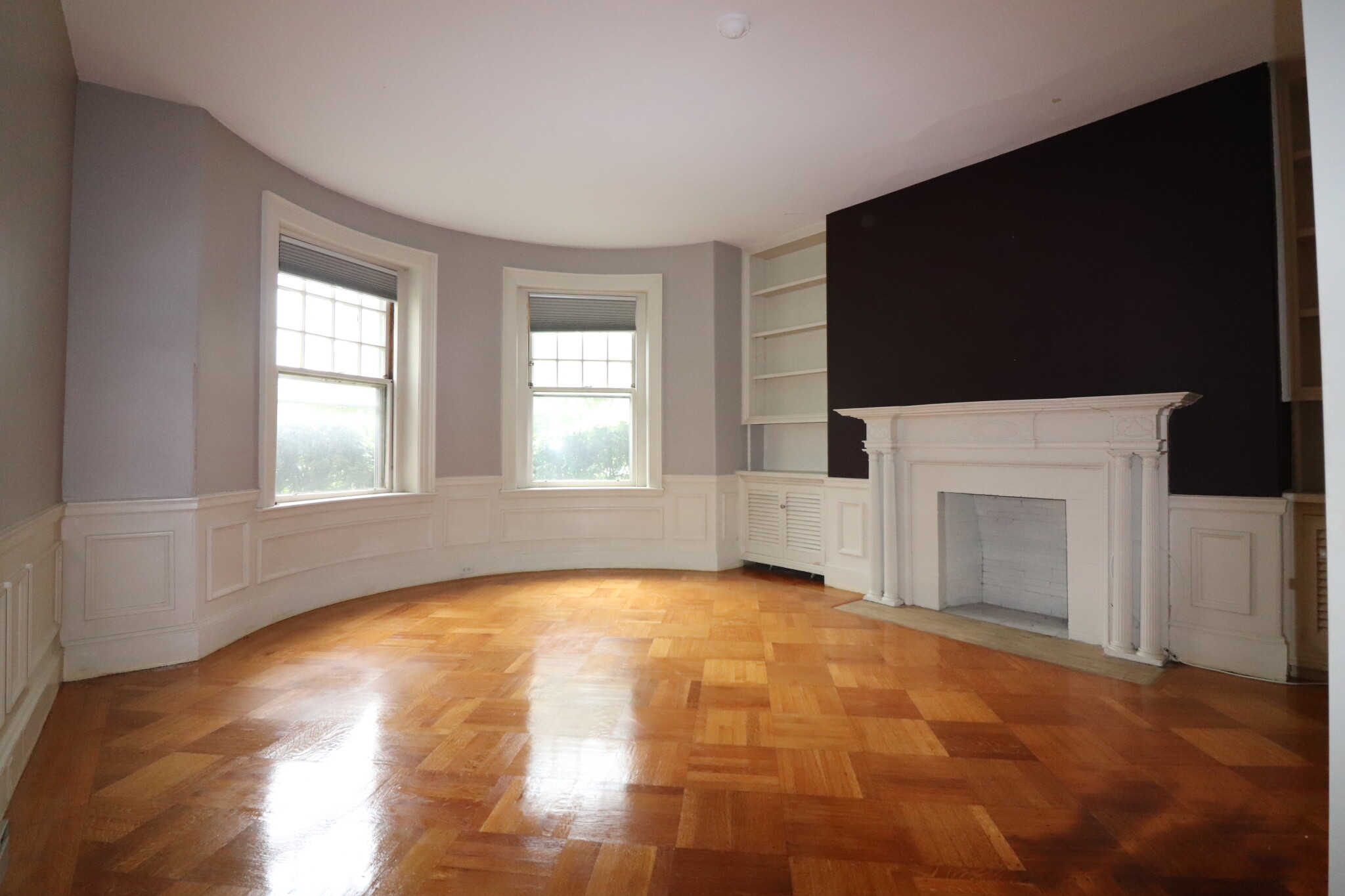 2 bed, 1 bath apartment for rent at 1718 Beacon Unit 1, Brookline