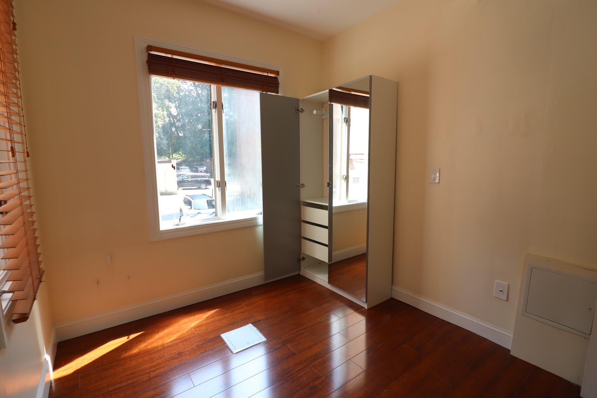 1203 Beacon St, Coolidge Corner