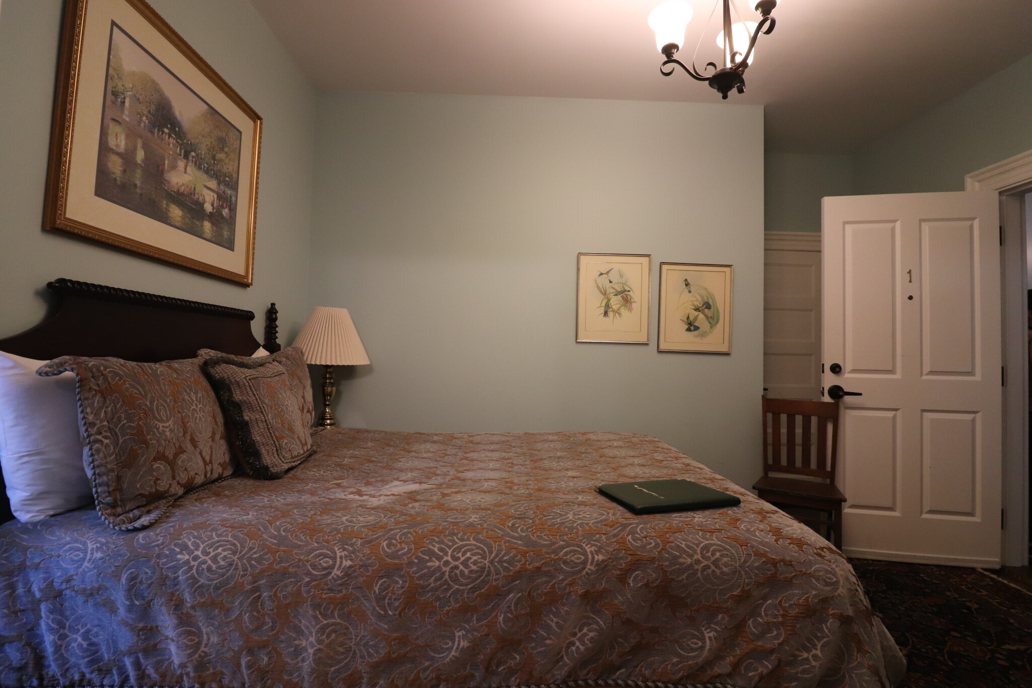 143 Saint Paul St, Coolidge Corner