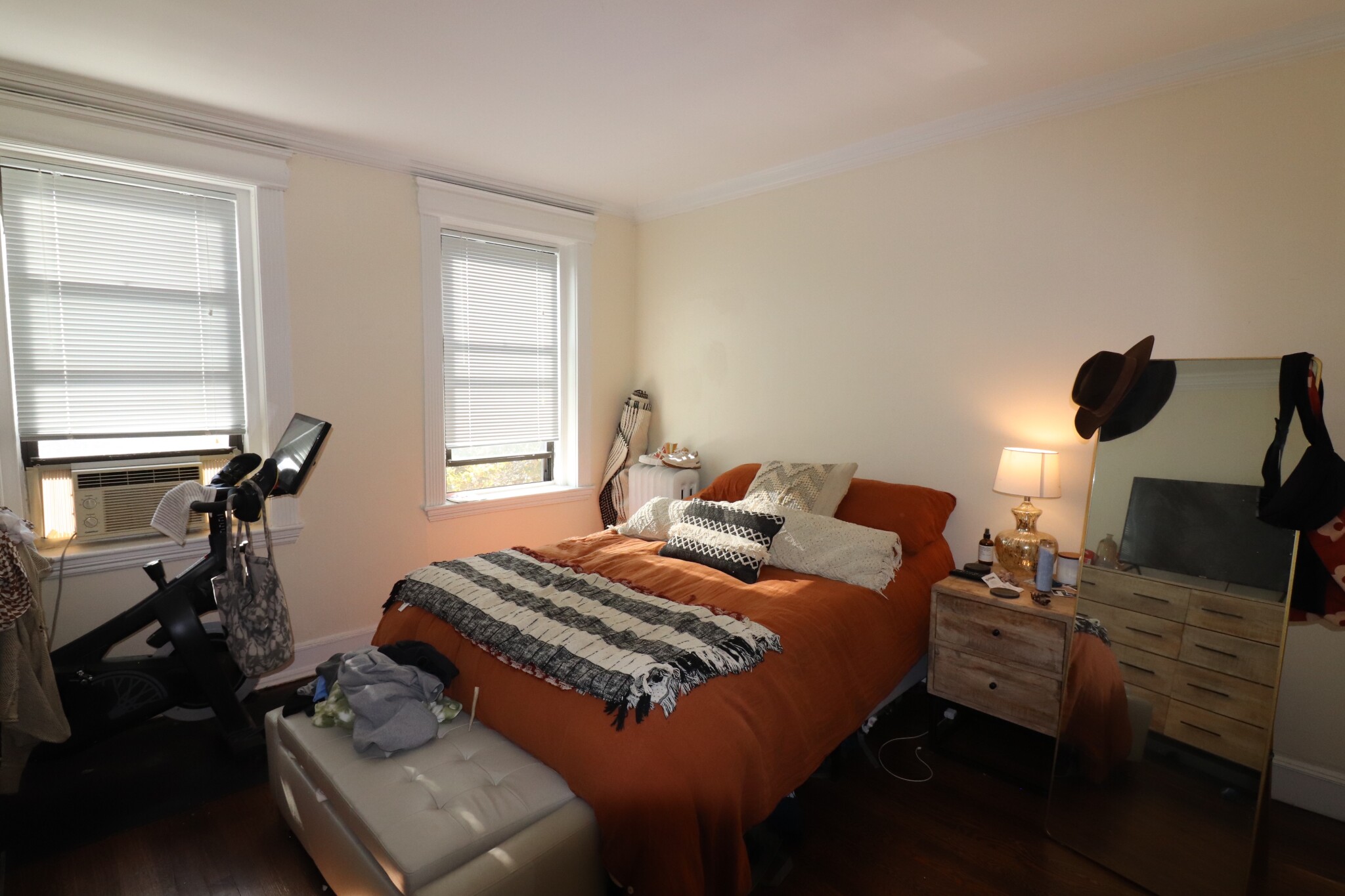 1959 Commonwealth Ave, Brighton