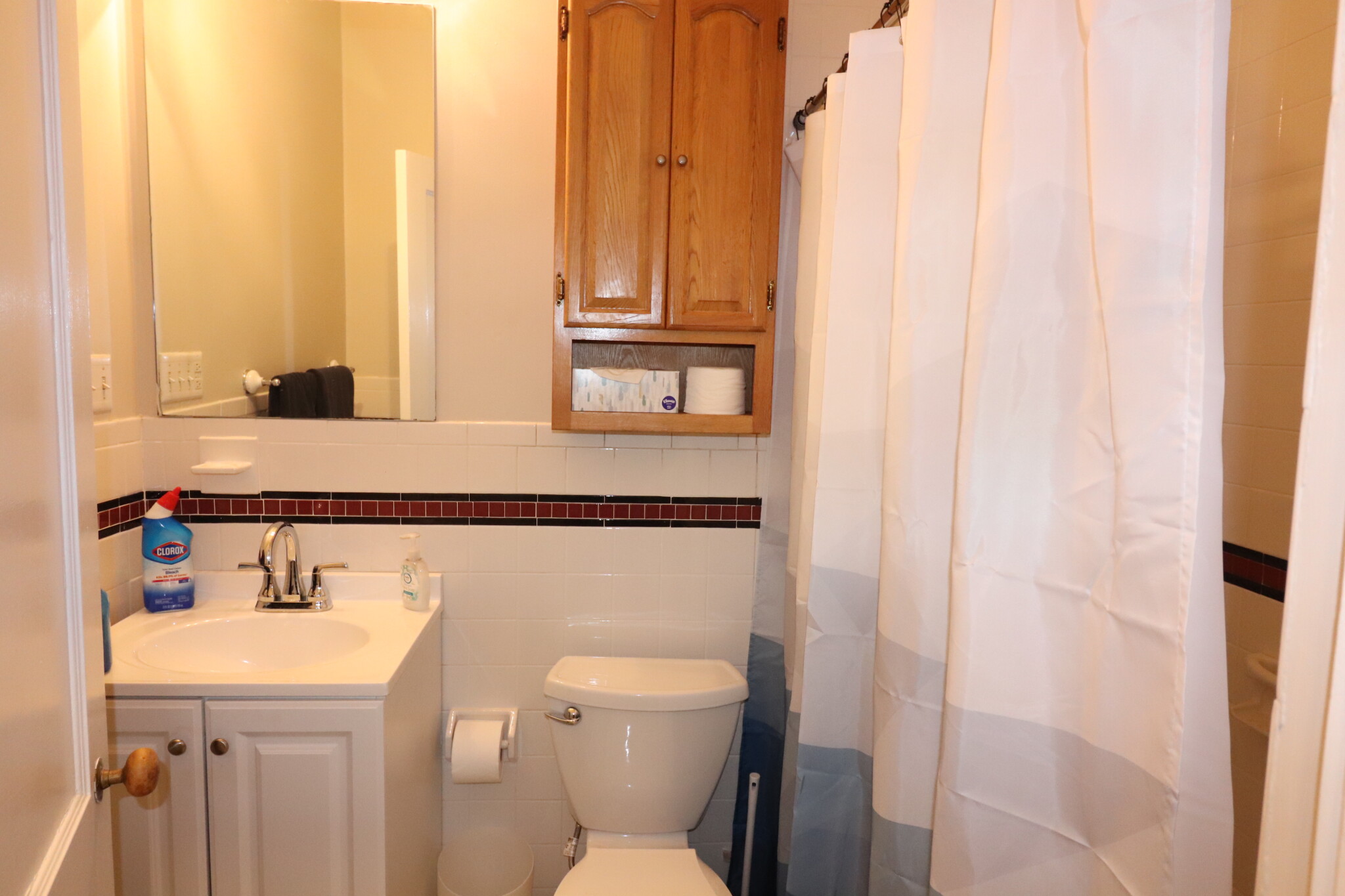1 bed, 1 bath apartment for rent at 176 Winthrop Rd Unit 7, Washington Square — photo 2 of 7