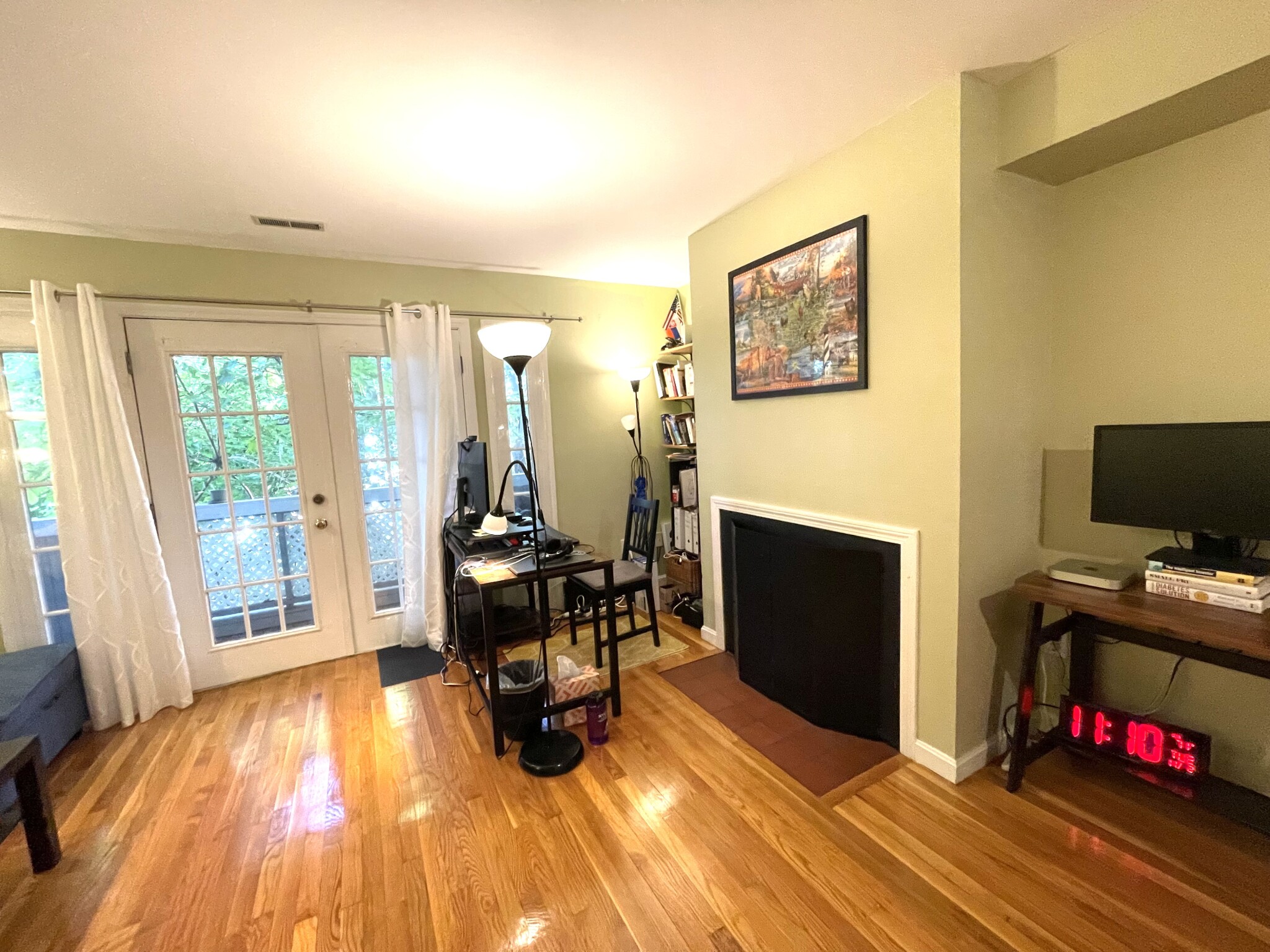 2 bed, 1.5 bath apartment for rent at 40 Cummings Unit 5, Brighton — photo 2 of 16