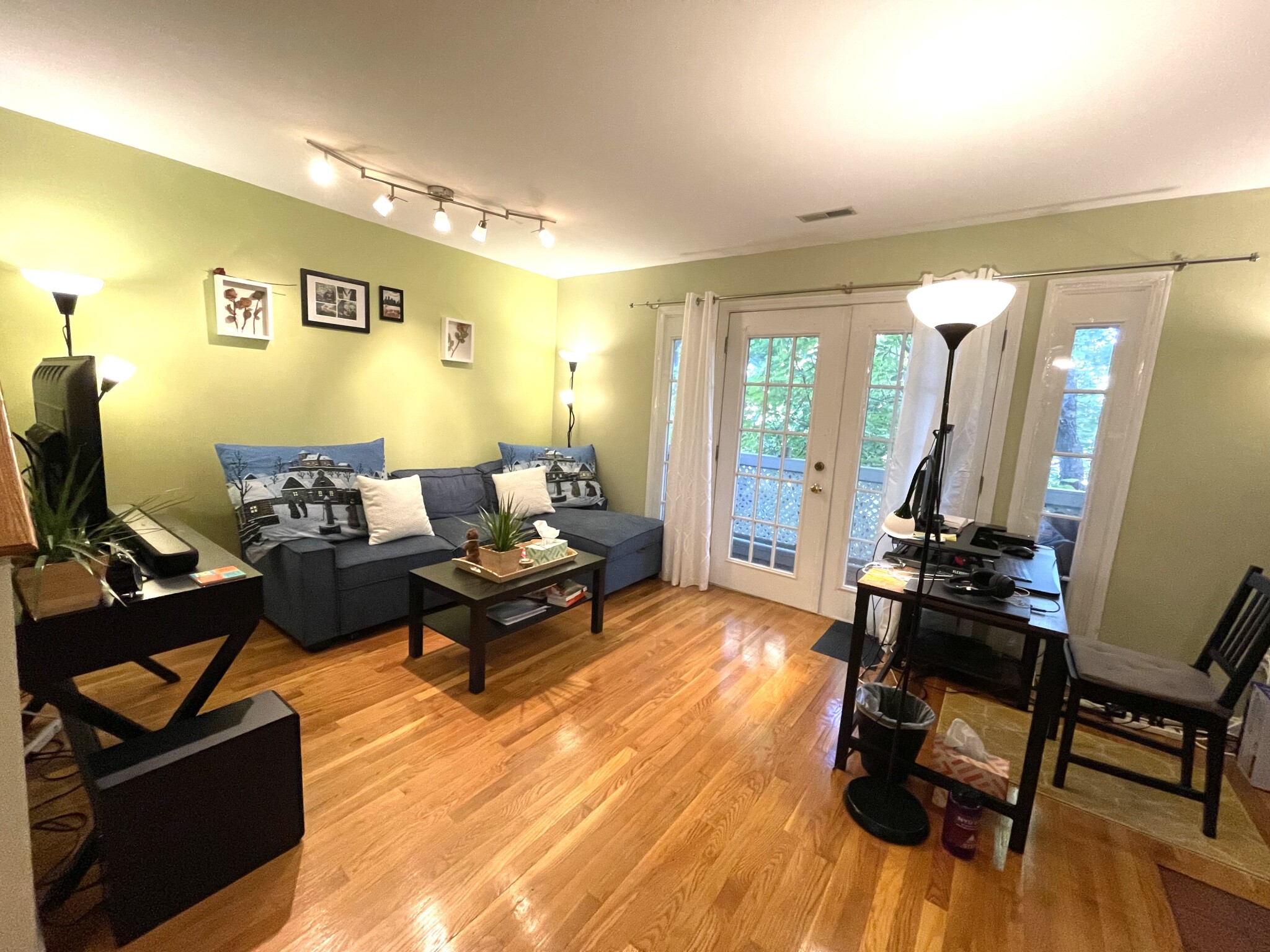 2 bed, 1.5 bath apartment for rent at 40 Cummings Unit 5, Brighton — photo 5 of 16
