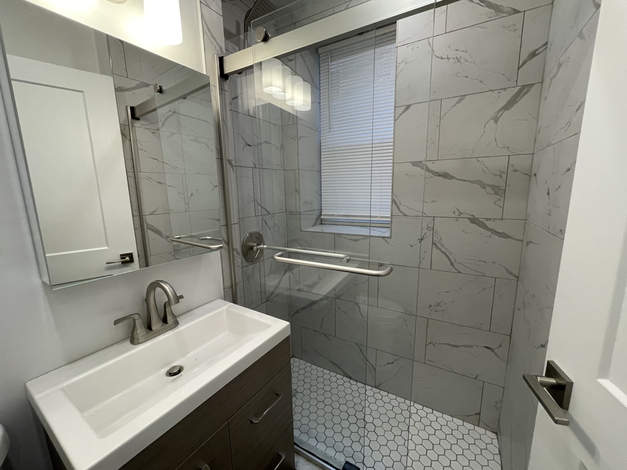 2 bed, 1 bath apartment for rent at 20 Queensberry St Unit 7A, Fenway — photo 8 of 14