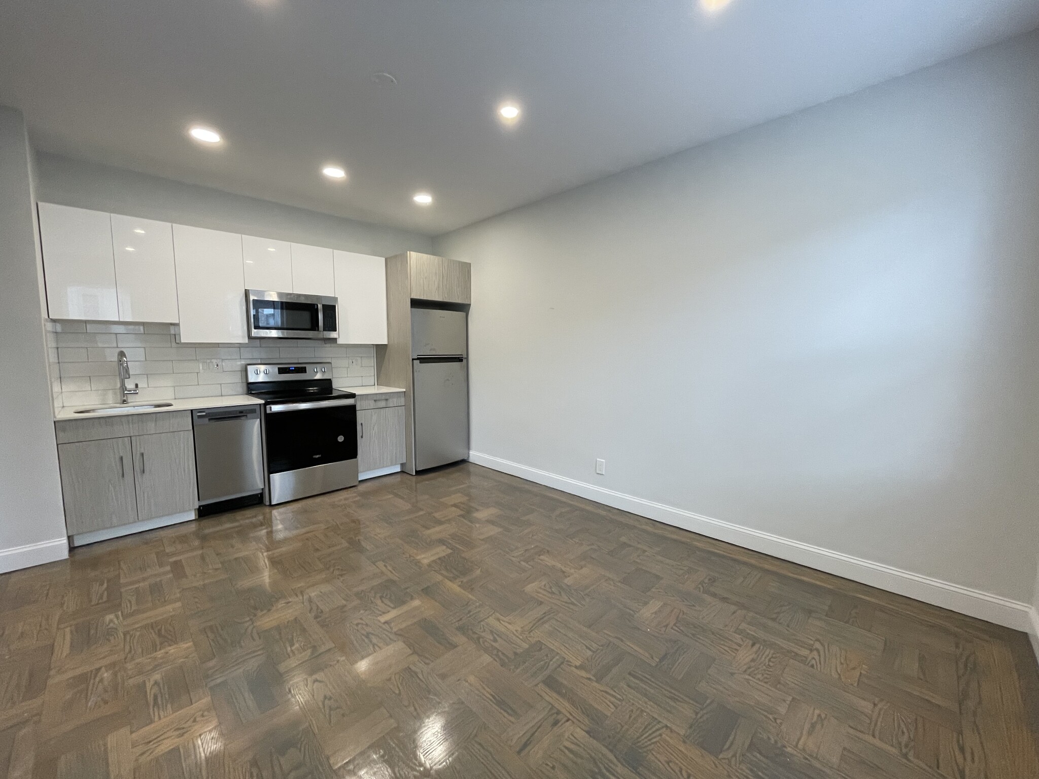 2 bed, 1 bath apartment for rent at 20 Queensberry St Unit 7A, Fenway — photo 2 of 14