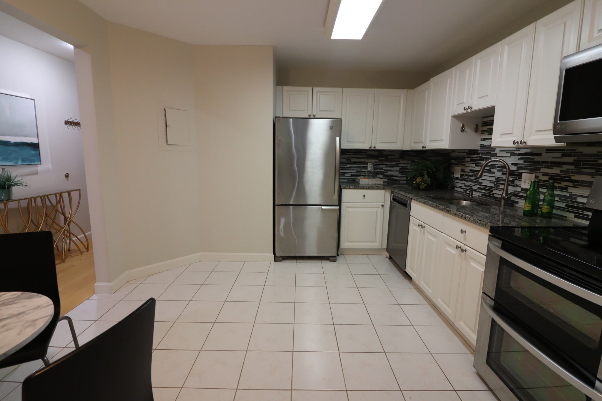 2 bed, 2 bath apartment for rent at 60 Glen Rd Unit T-12, Brookline — photo 3 of 43