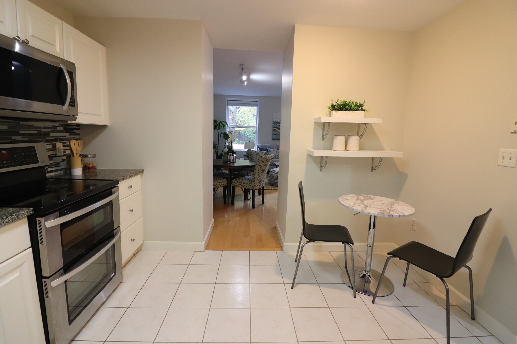 2 bed, 2 bath apartment for rent at 60 Glen Rd Unit T-12, Brookline — photo 4 of 43