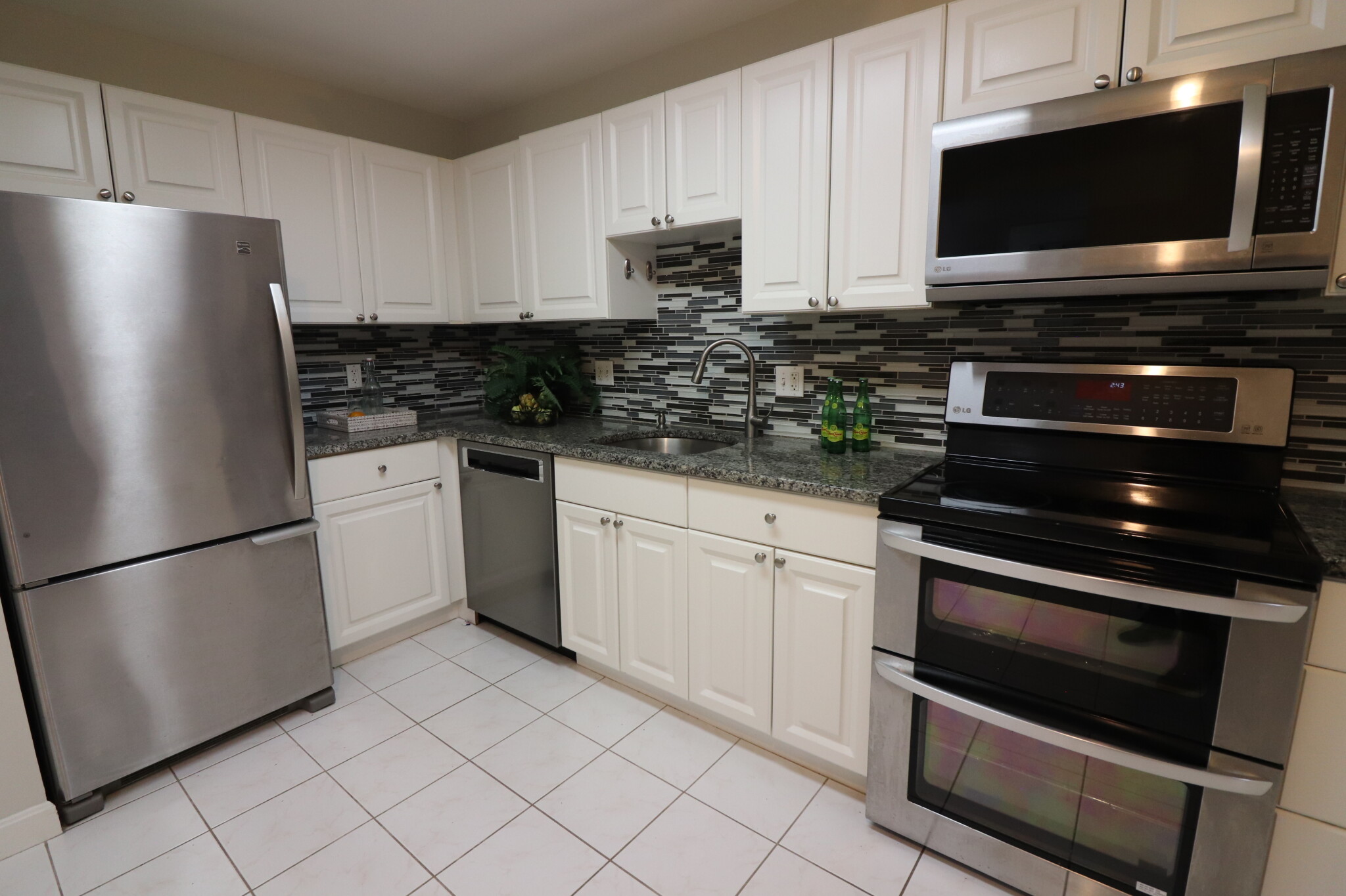 2 bed, 2 bath apartment for rent at 60 Glen Rd Unit T-12, Brookline