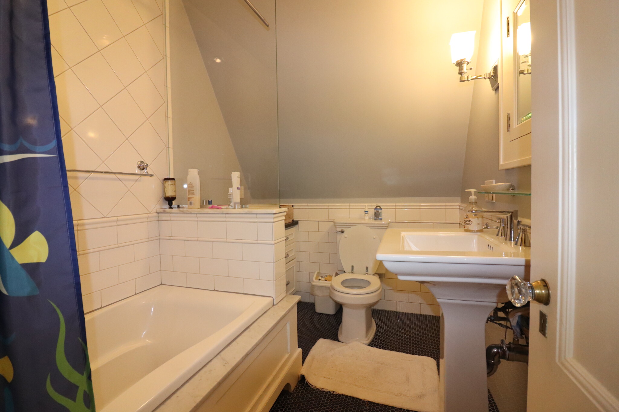 Studio bed, 1 bath apartment for rent at 135 Saint Paul St Unit 5, Coolidge Corner — photo 7 of 7