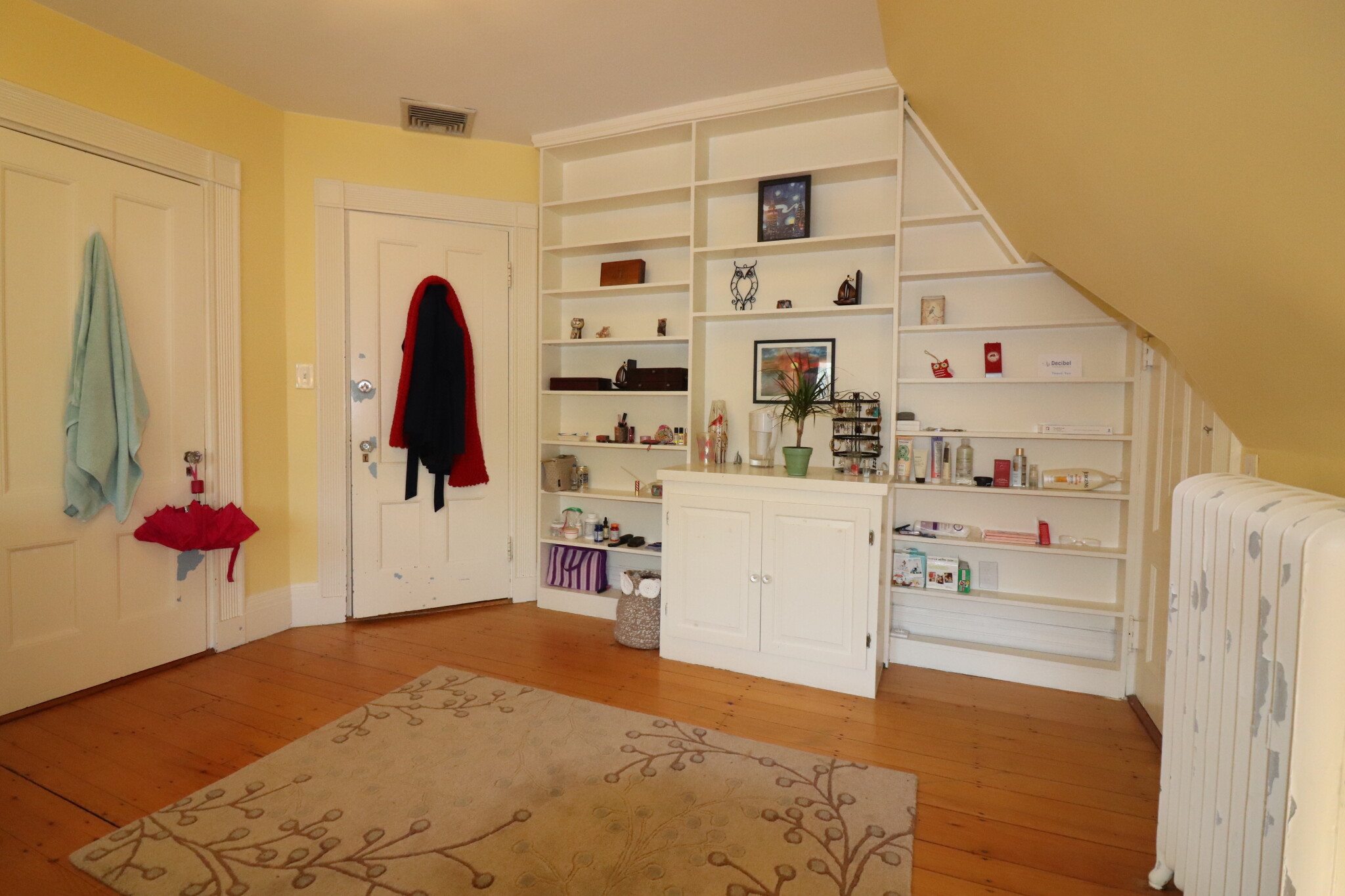 Studio bed, 1 bath apartment for rent at 135 Saint Paul St Unit 4, Coolidge Corner — photo 3 of 8