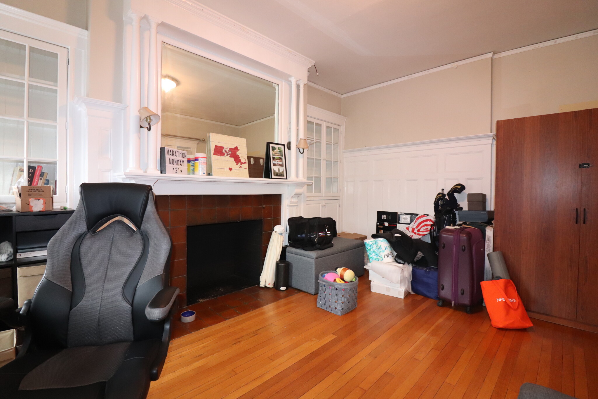 4 bed, 2 bath apartment for rent at 1038 Beacon St Unit 303, Brookline — photo 9 of 15