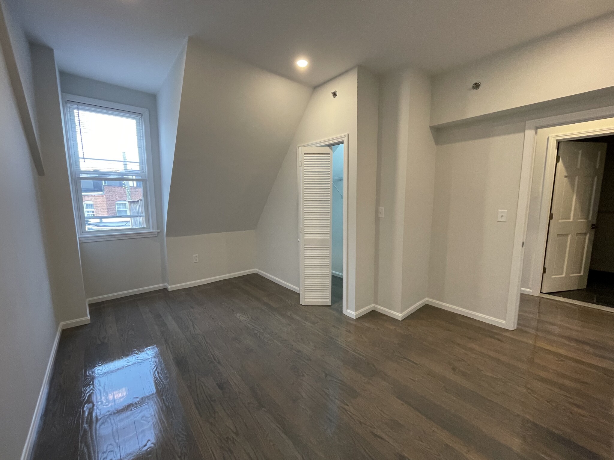 1406 Beacon St, Coolidge Corner