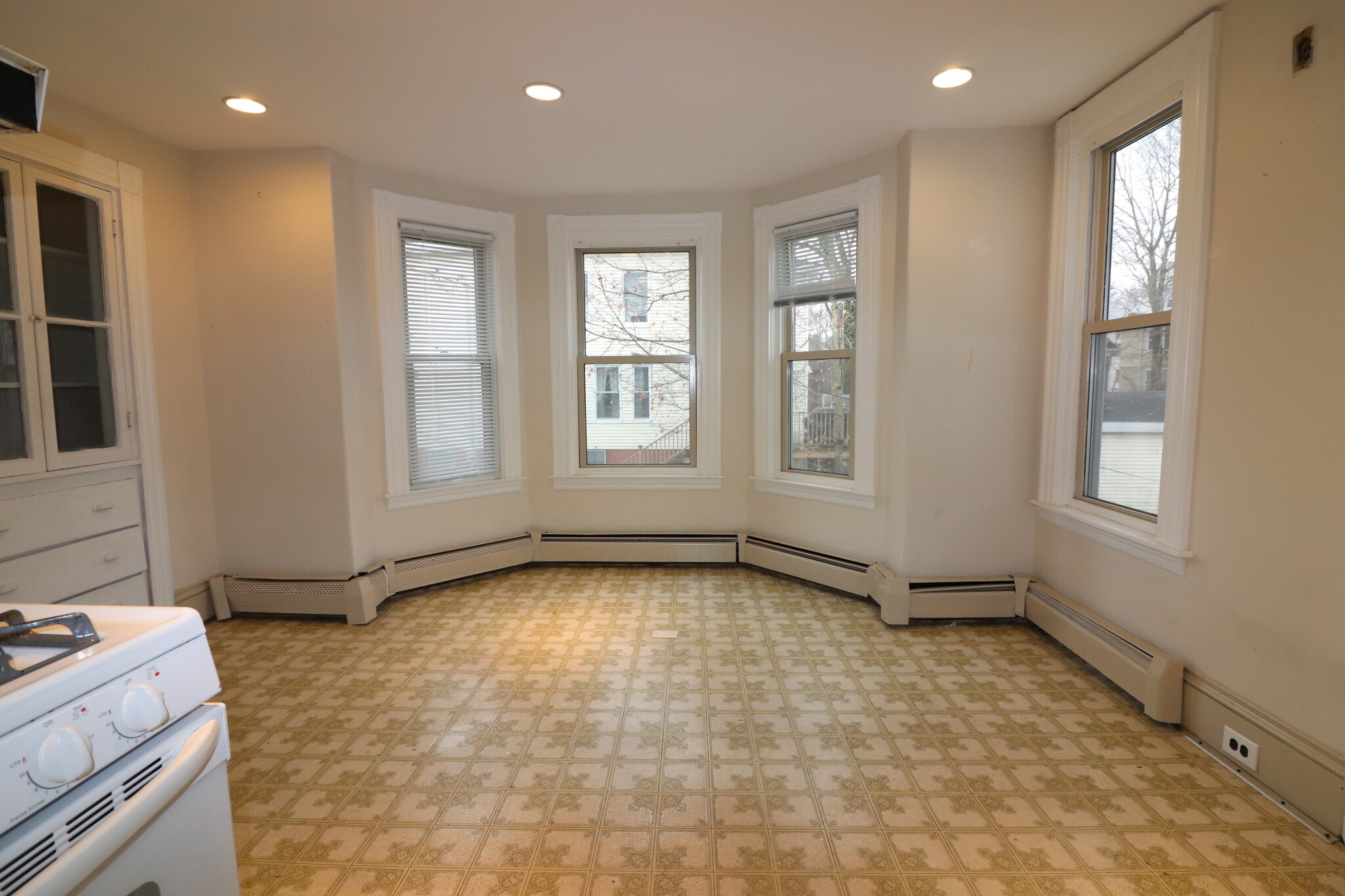 2 bed, 1 bath apartment for rent at 58 Murdock St Unit 2, Brighton — photo 4 of 12