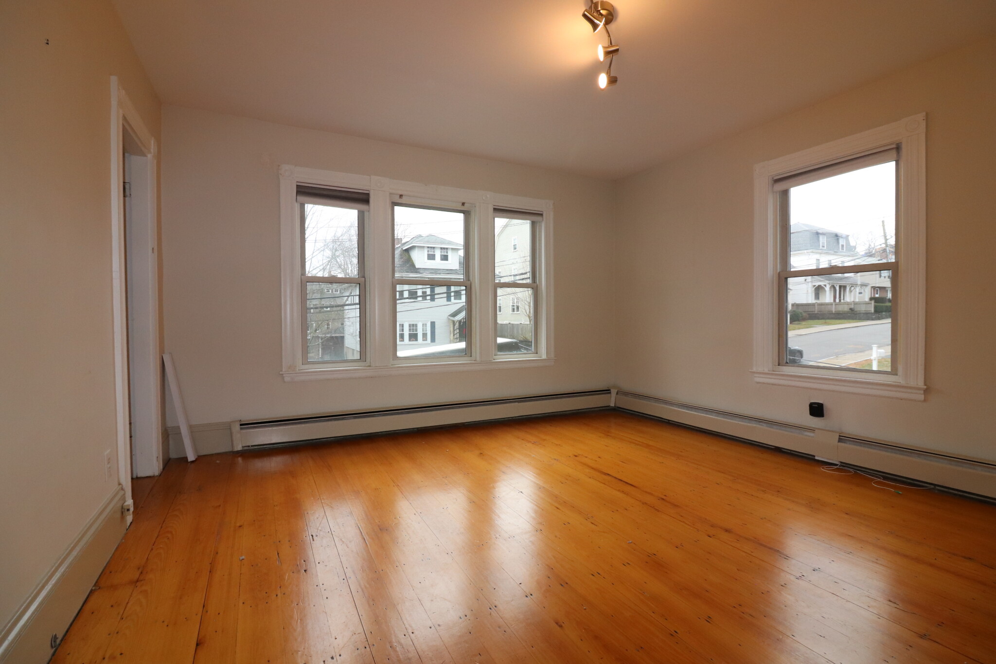 2 bed, 1 bath apartment for rent at 58 Murdock St Unit 2, Brighton — photo 5 of 12