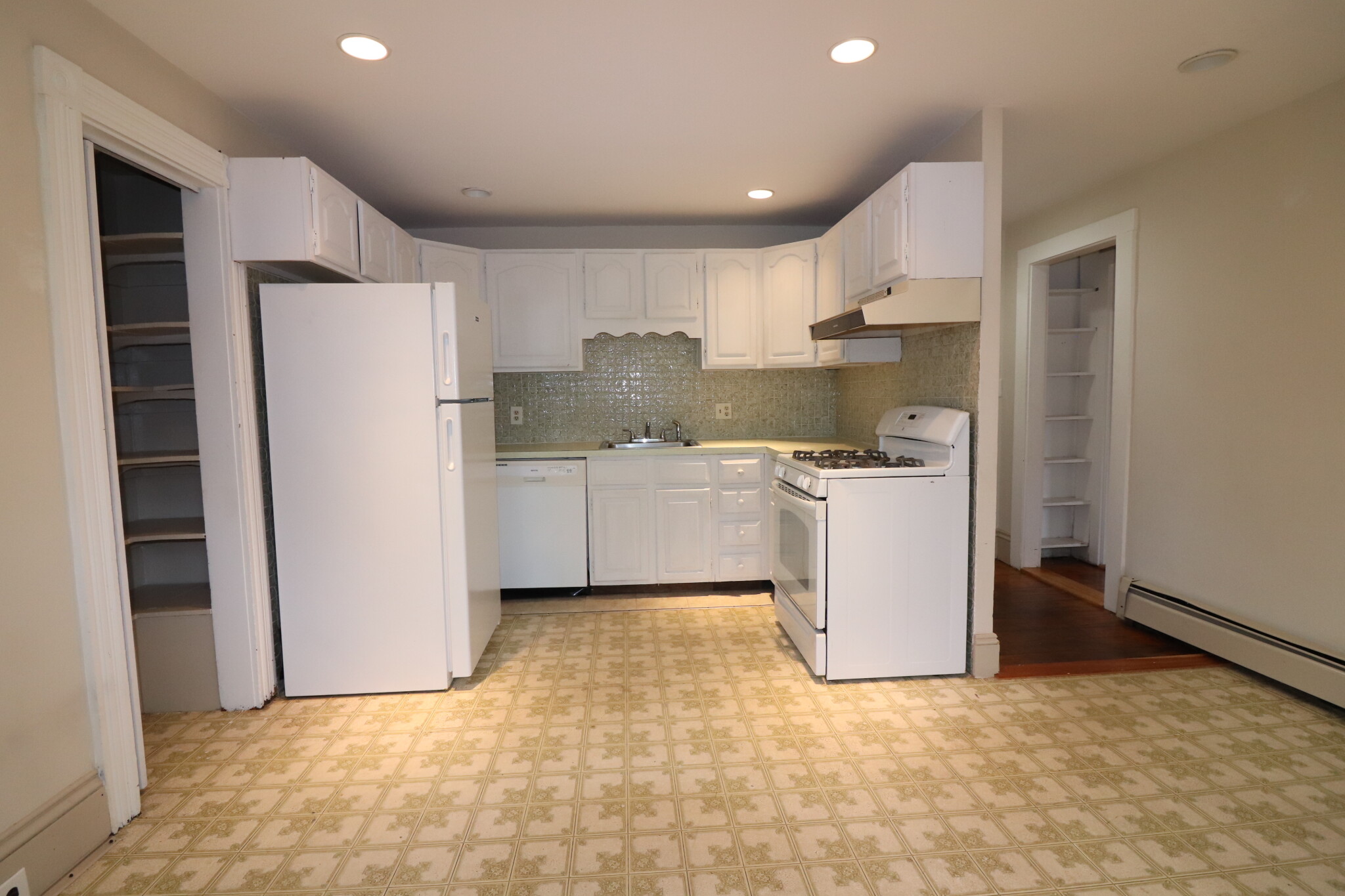 2 bed, 1 bath apartment for rent at 58 Murdock St Unit 2, Brighton — photo 2 of 12