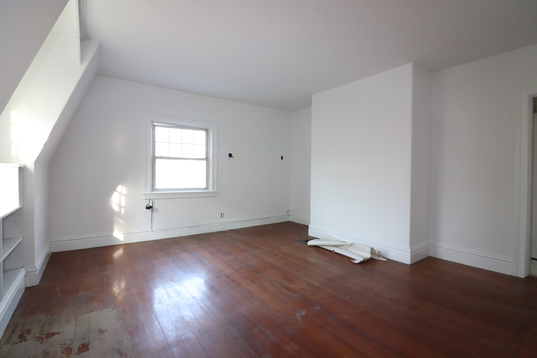 3 bed, 1 bath apartment for rent at 85 Naples Rd Unit 2, Coolidge Corner — photo 9 of 17