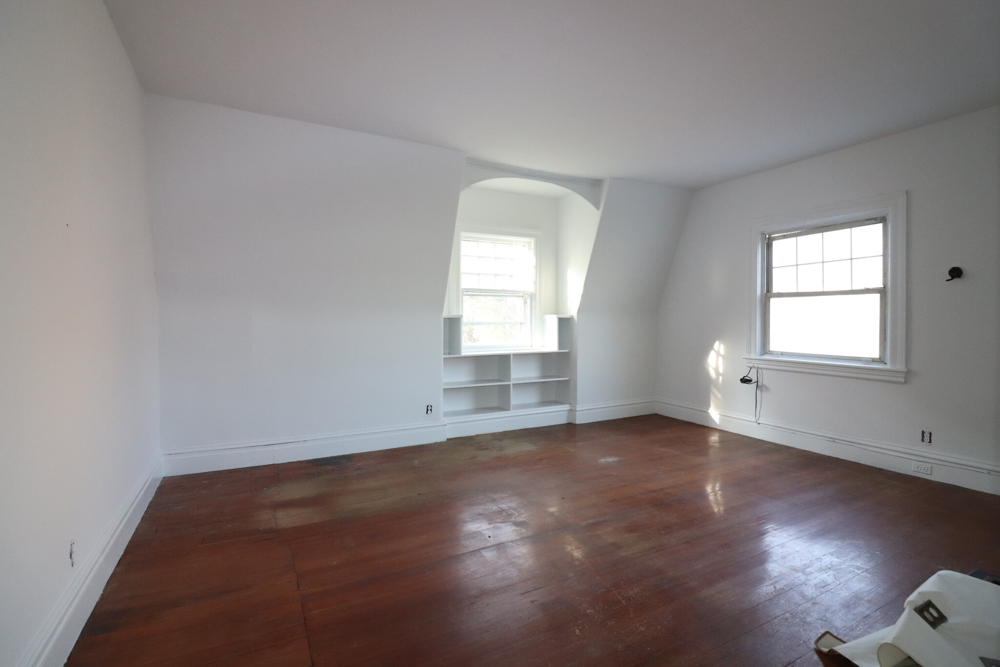 3 bed, 1 bath apartment for rent at 85 Naples Rd Unit 2, Coolidge Corner — photo 8 of 17