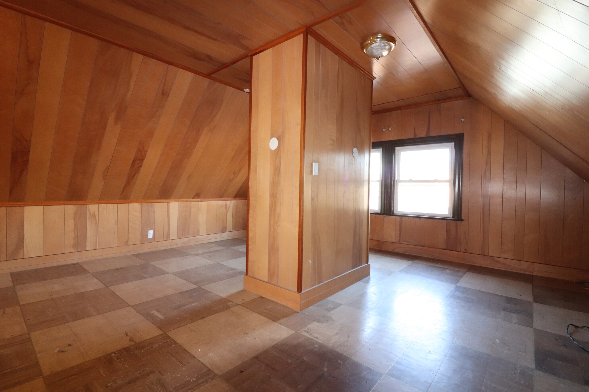 3 bed, 1 bath apartment for rent at 85 Naples Rd Unit 2, Coolidge Corner — photo 16 of 17
