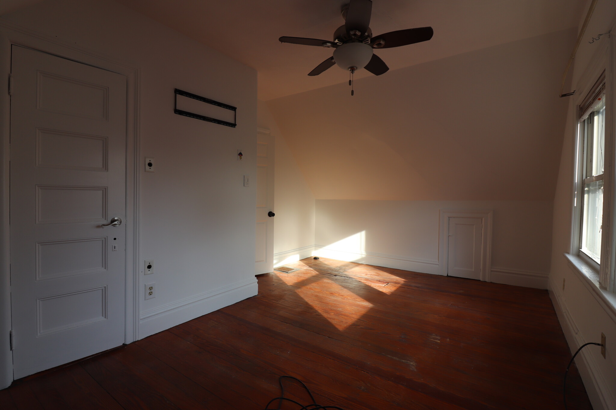 3 bed, 1 bath apartment for rent at 85 Naples Rd Unit 2, Coolidge Corner — photo 14 of 17