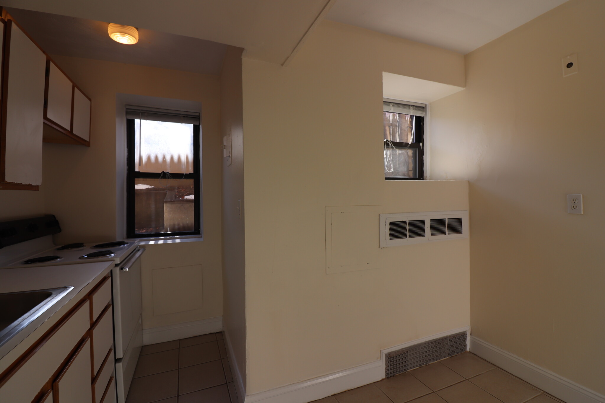 120 Babcock St, Coolidge Corner