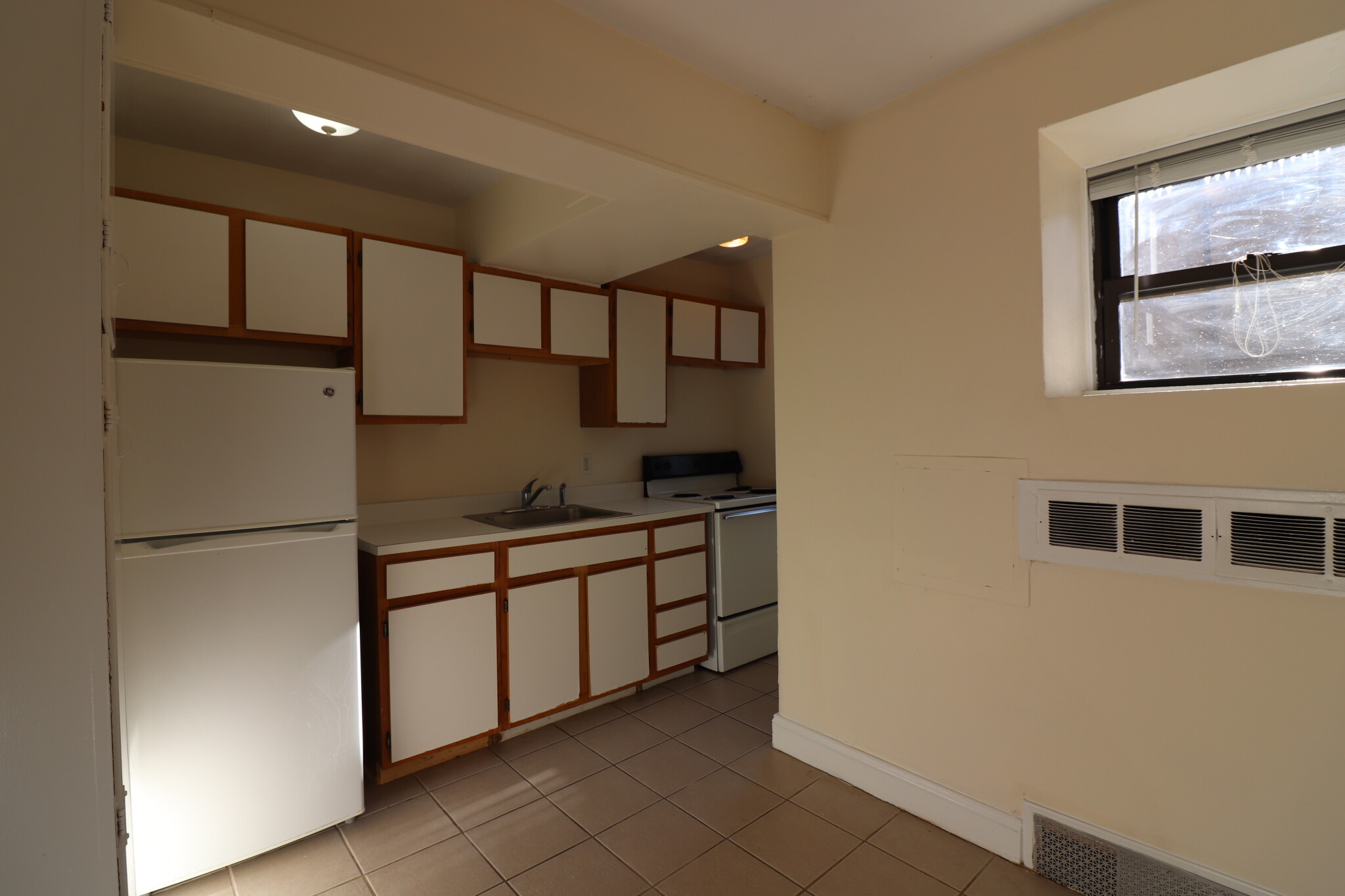 120 Babcock St, Coolidge Corner