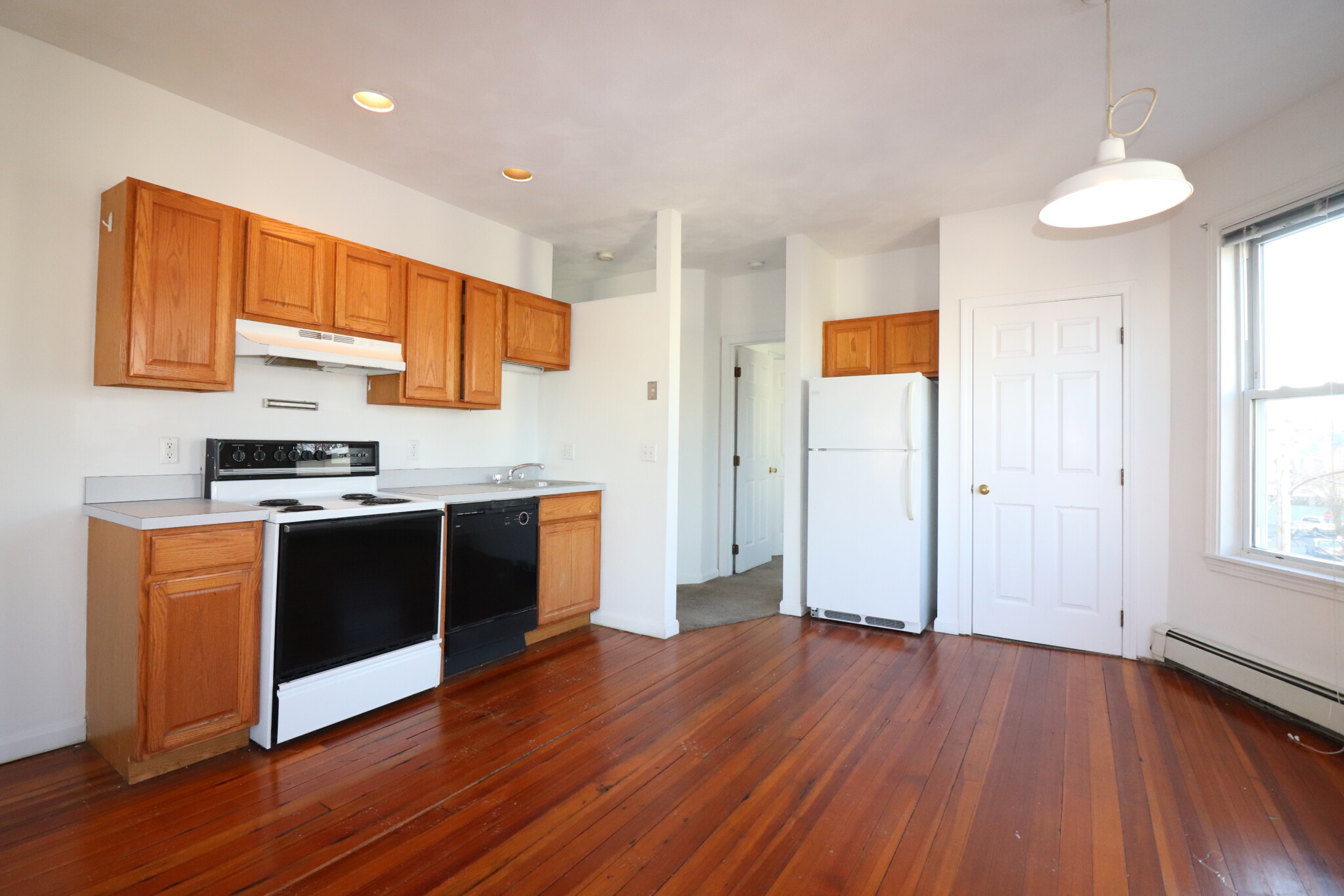 3 bed, 1 bath apartment for rent at 50 Mansfield St Unit 3, Allston — photo 1 of 9