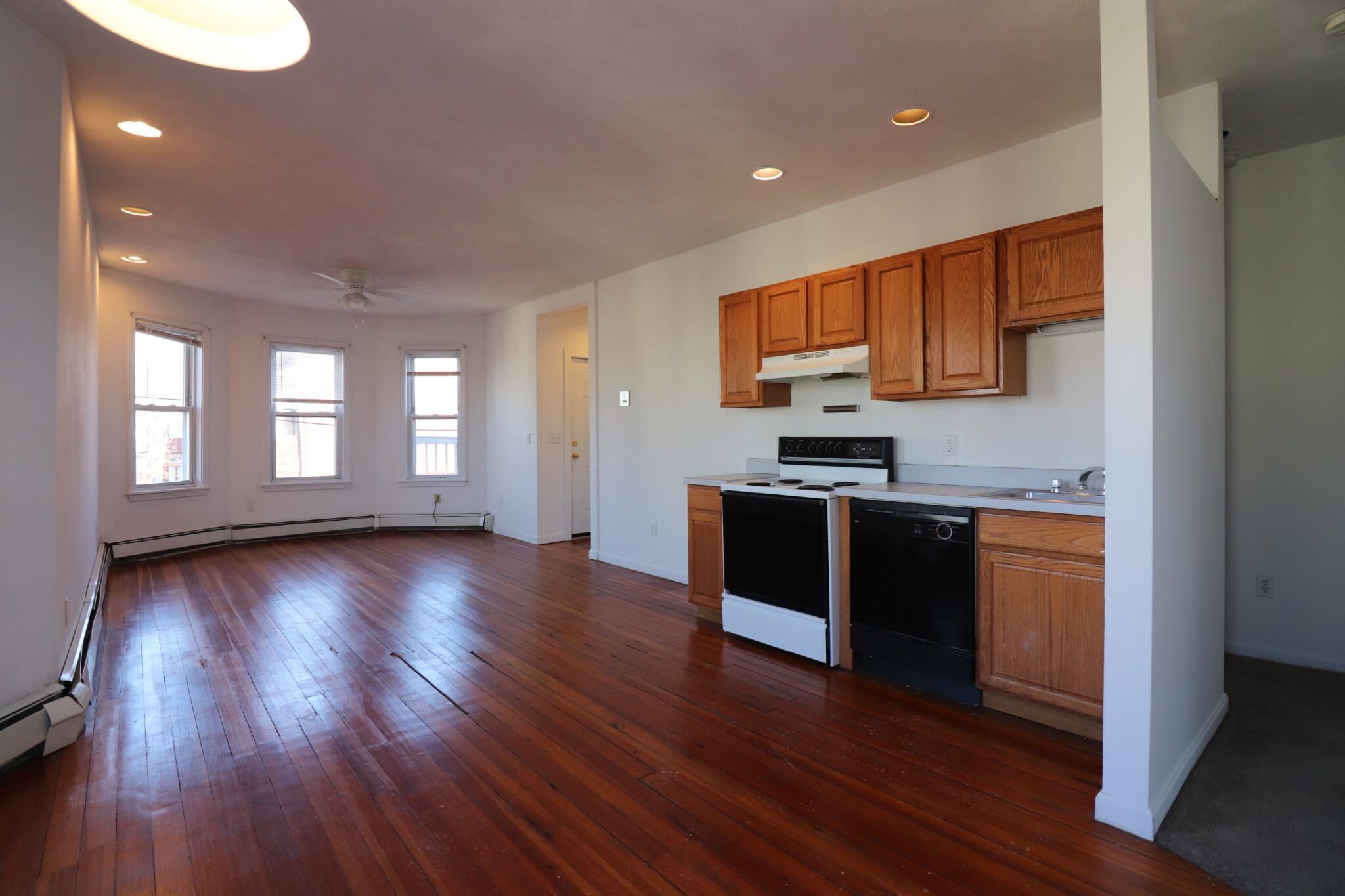 3 bed, 1 bath apartment for rent at 50 Mansfield St Unit 3, Allston — photo 2 of 9