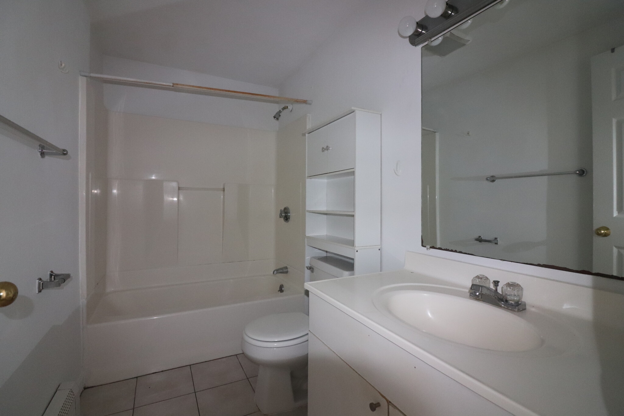 3 bed, 1 bath apartment for rent at 50 Mansfield St Unit 3, Allston — photo 8 of 9