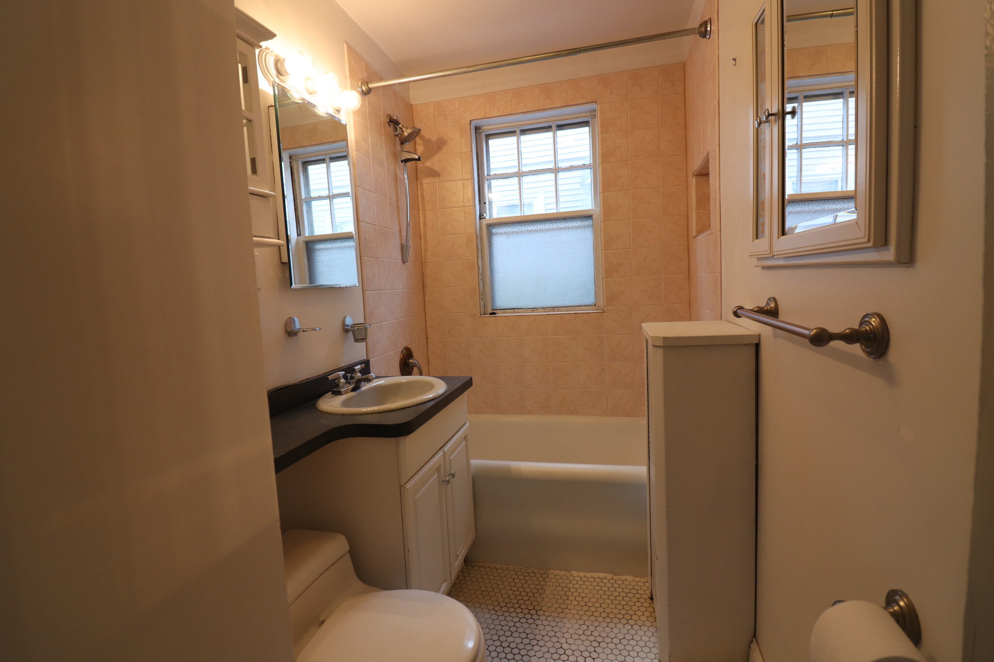 2 bed, 1 bath apartment for rent at 148 University Rd Unit 1, Brookline — photo 22 of 23