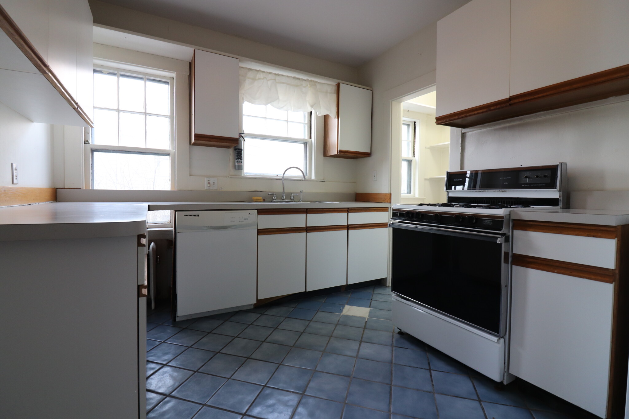 2 bed, 1 bath apartment for rent at 148 University Rd Unit 1, Brookline — photo 13 of 23