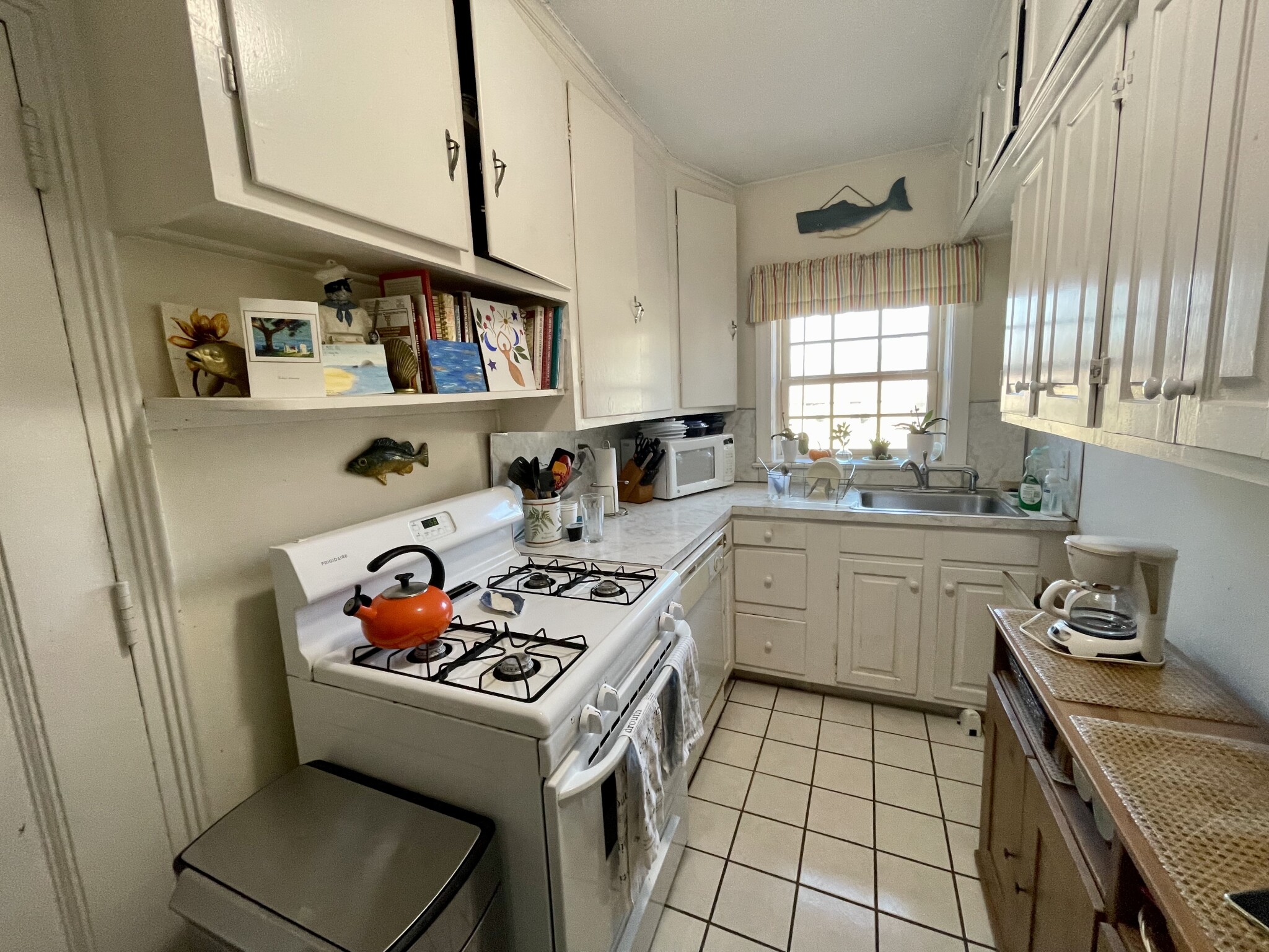 2 bed, 1 bath apartment for rent at 312 Washington St Unit 2-5, Wellesley — photo 1 of 16