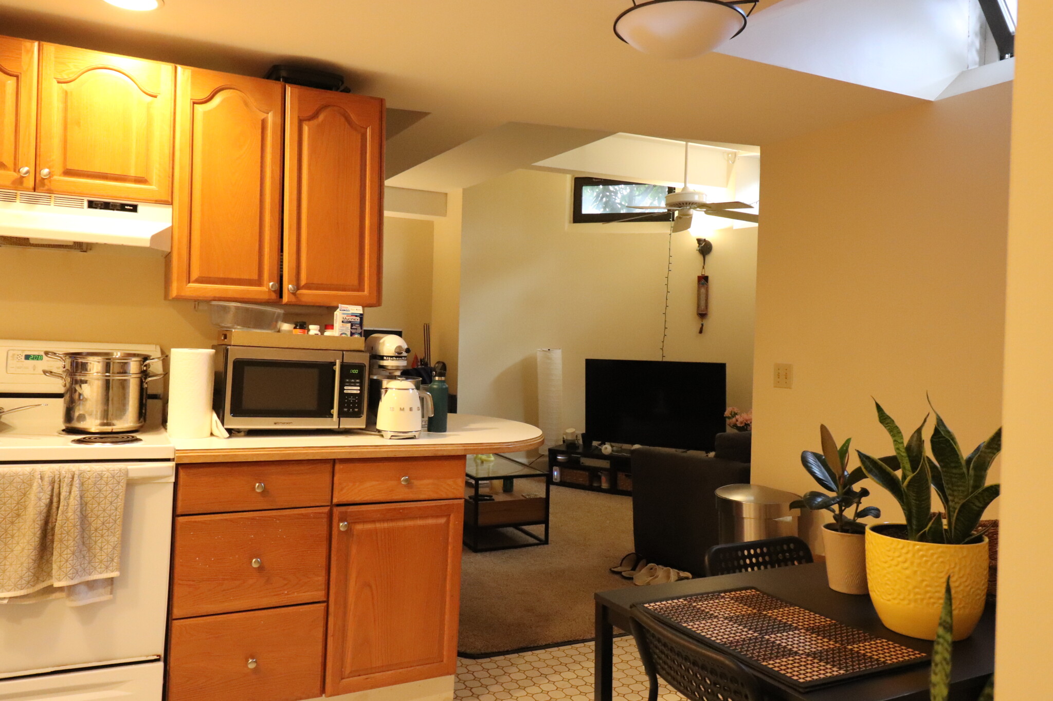 1090 Beacon St, Coolidge Corner