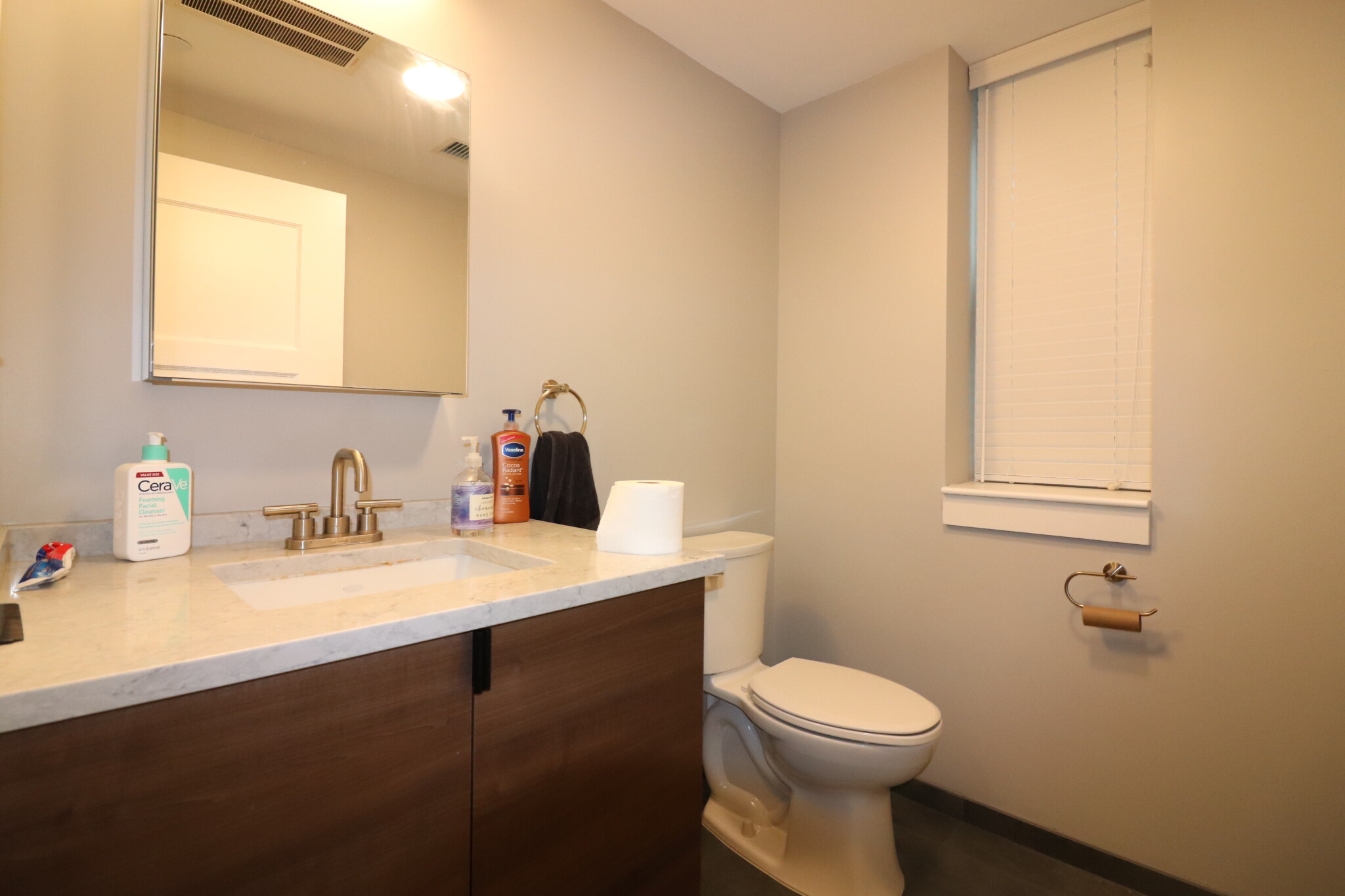 100 Hemenway St, Fenway