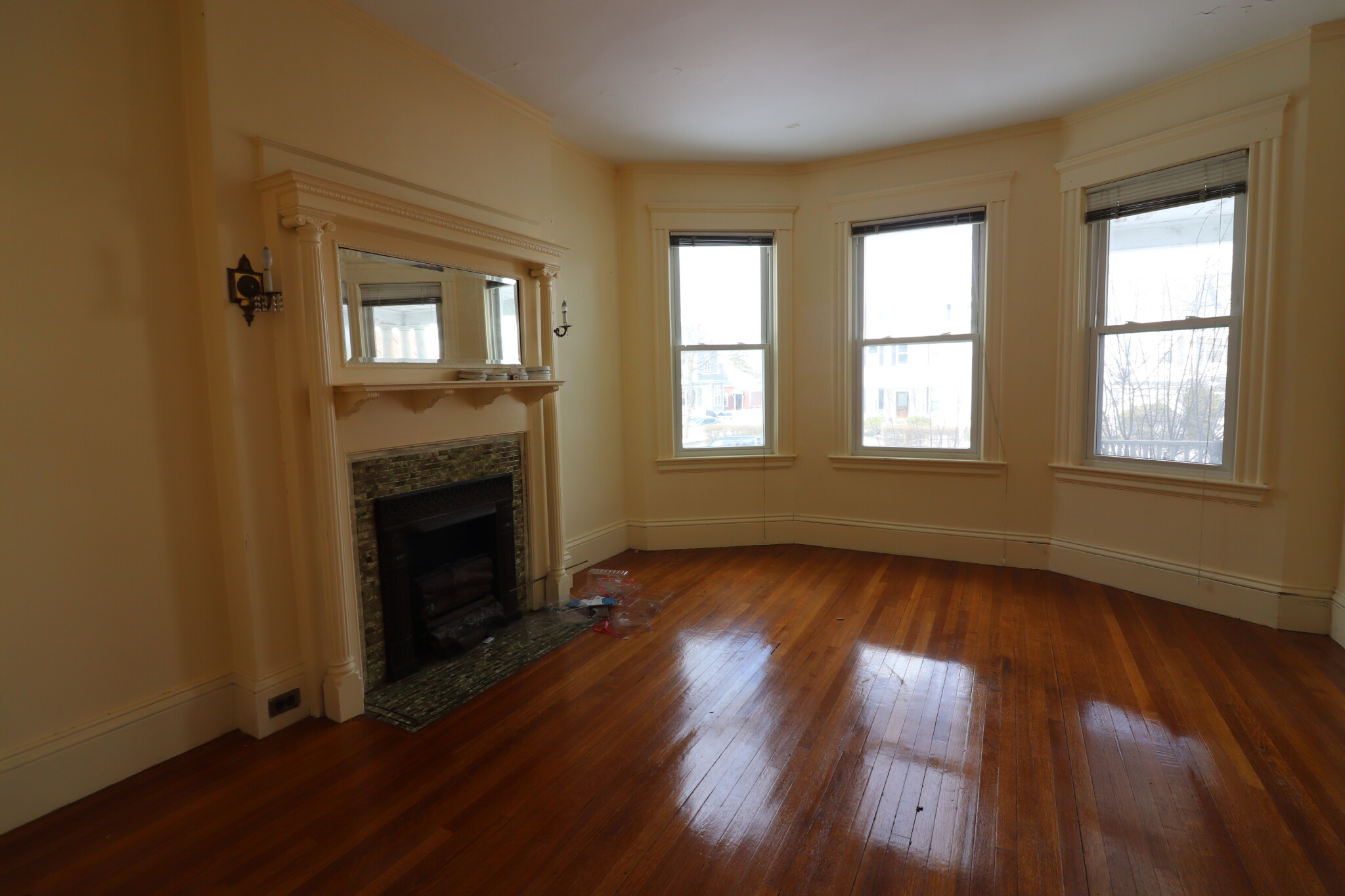 582 Cambridge St, Allston